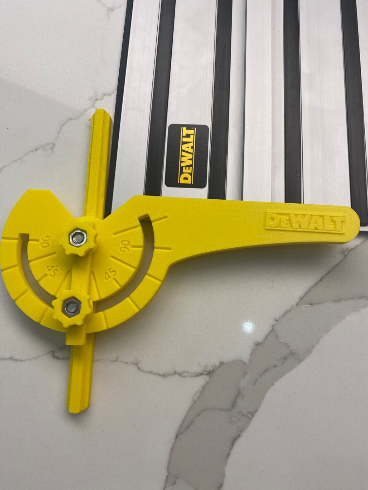 TOOLAX Vollständig verstellbarer Winkelanschlag kompatibel mit Dewalt Führungsschiene