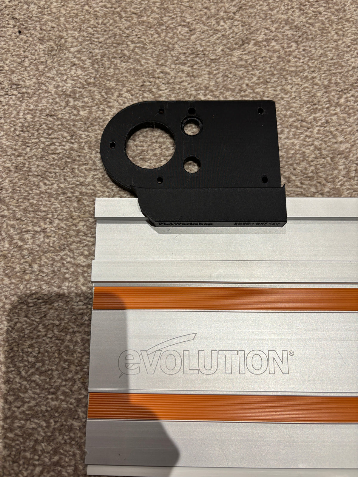 Adaptateur de base de défonceuse de chants sans fil Bosch GKF 12V-8 pour rail de guidage Evolution