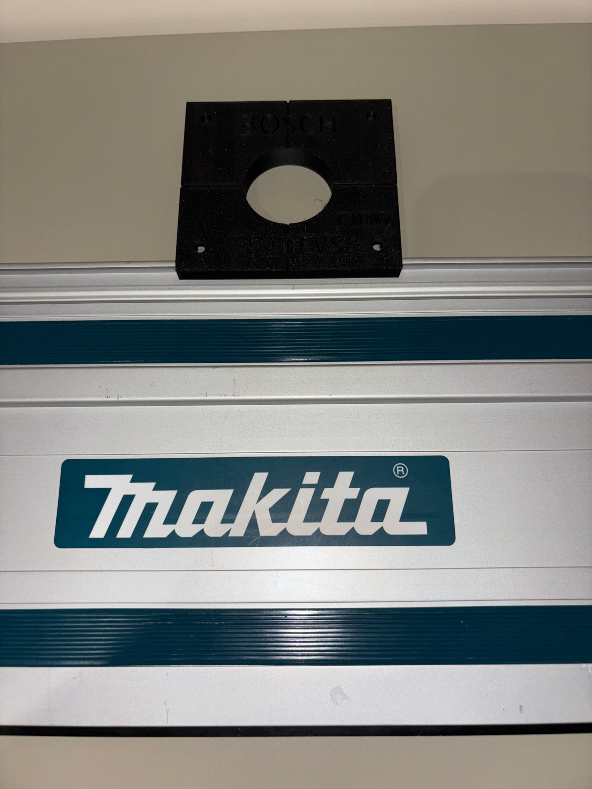 Bosch PR20EVS Trim Router Plunge Base Guide Rail Adapter to Makita Track / Guide Rail