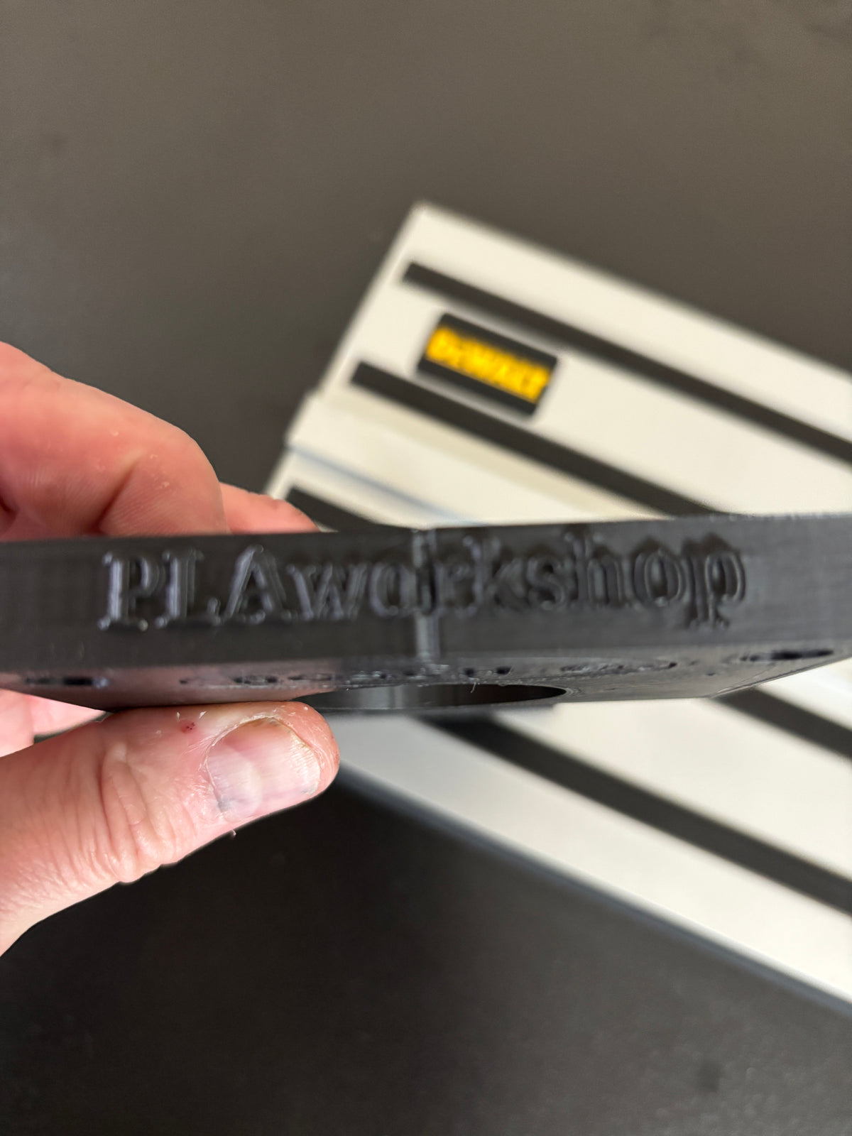 Adaptateur de rail de guidage pour base plongeante de défonceuse affleureuse Bosch PR20EVS vers rail/guide Dewalt