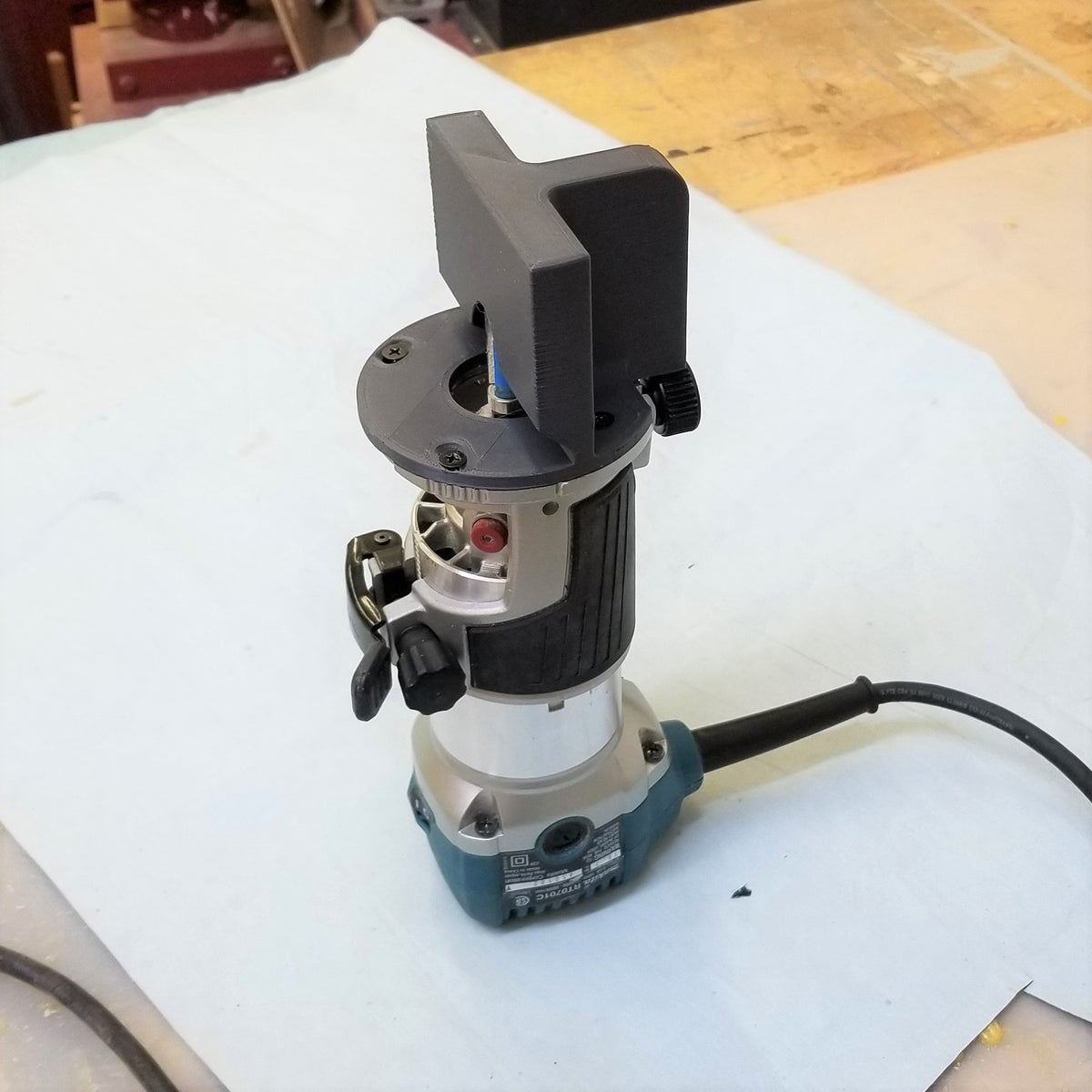 Accessoire de délignage de chants Makita compatible avec Makita DR0700, RT0702, DRT50, RT0701C