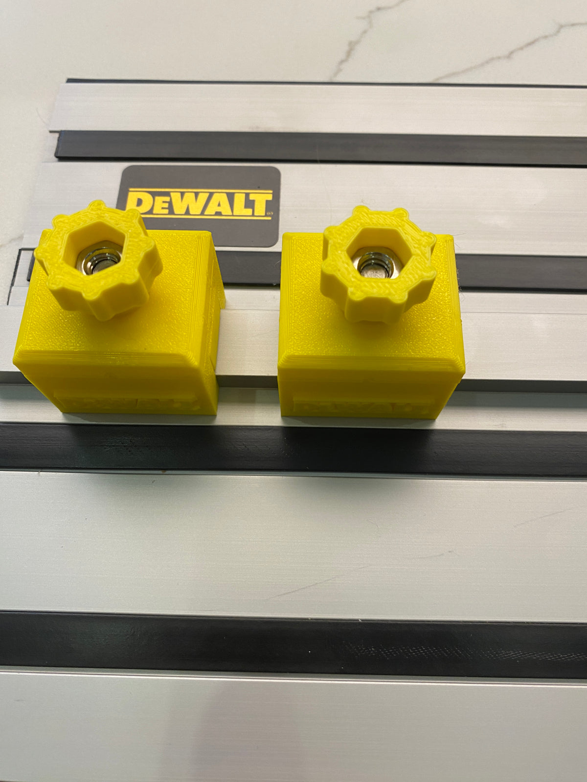 Tauchsägenanschläge / Führungsschienenanschläge / Schienenbegrenzungen / Rückschlagschutz / Wiederholschnitte 1 PAAR passend für Dewalt Führungsschiene