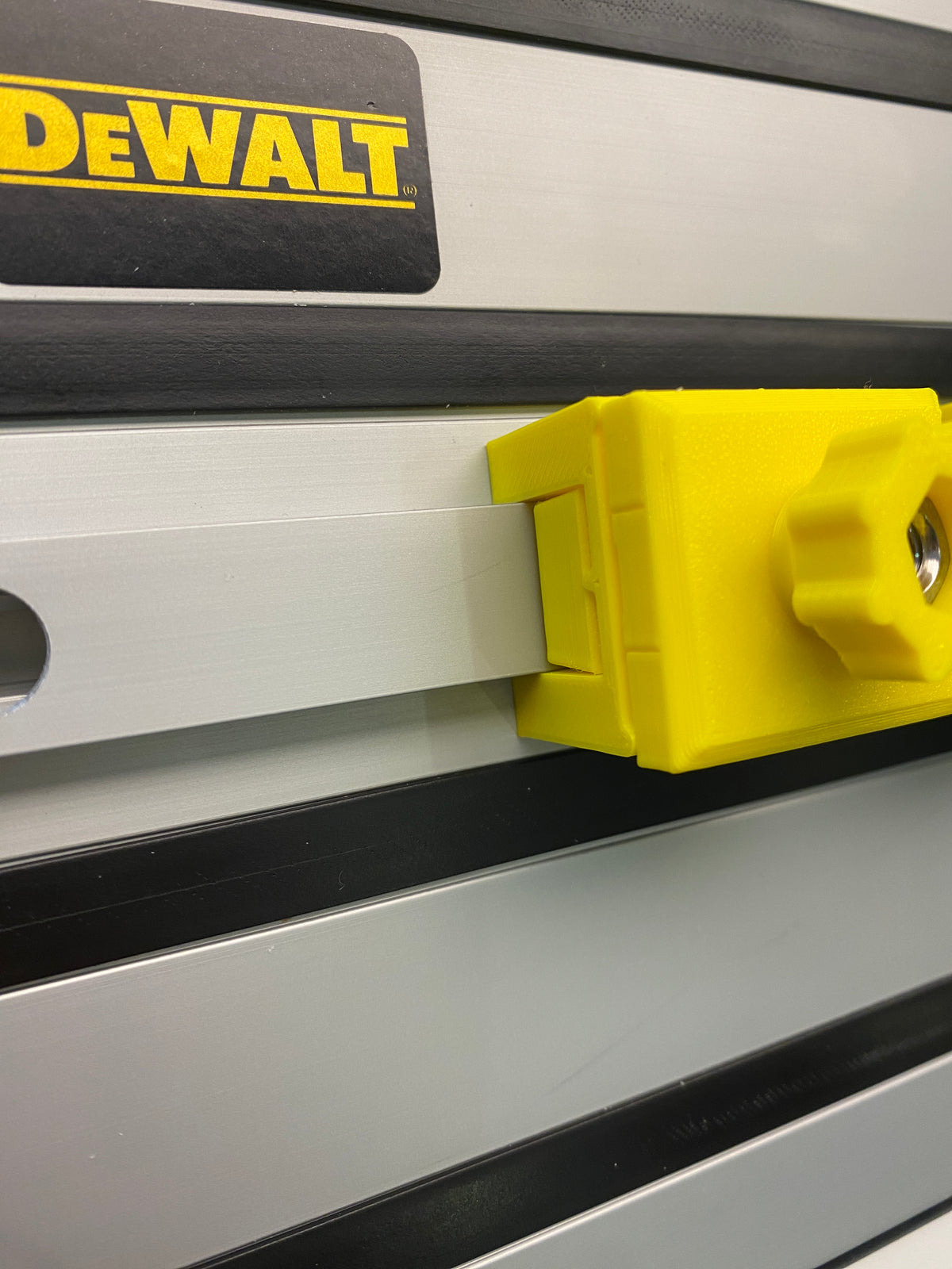 Tauchsägenanschläge / Führungsschienenanschläge / Schienenbegrenzungen / Rückschlagschutz / Wiederholschnitte 1 PAAR passend für Dewalt Führungsschiene