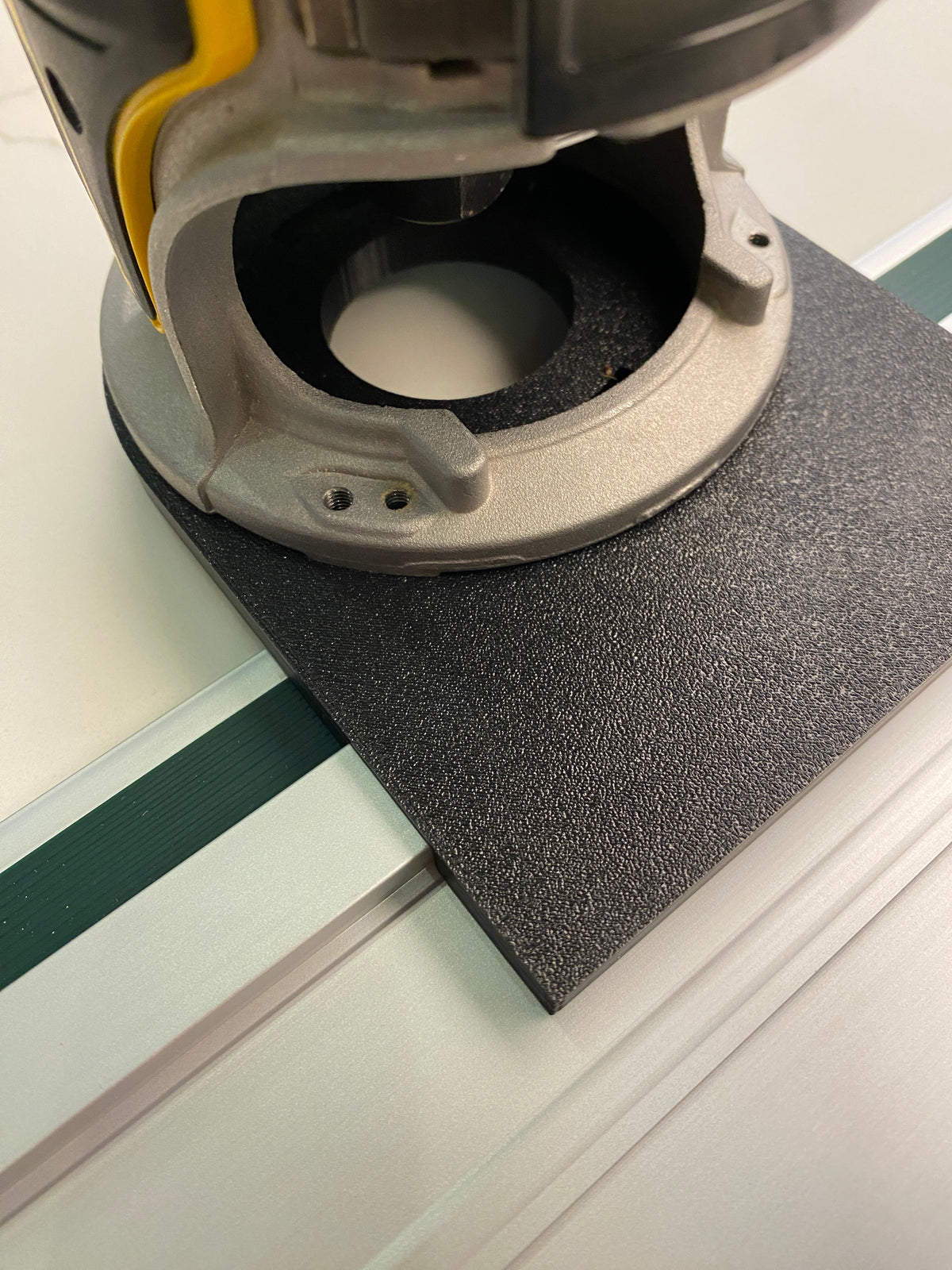 Adaptateur de rail de guidage Dewalt DCW600 DWP601 pour rail de guidage Metabo