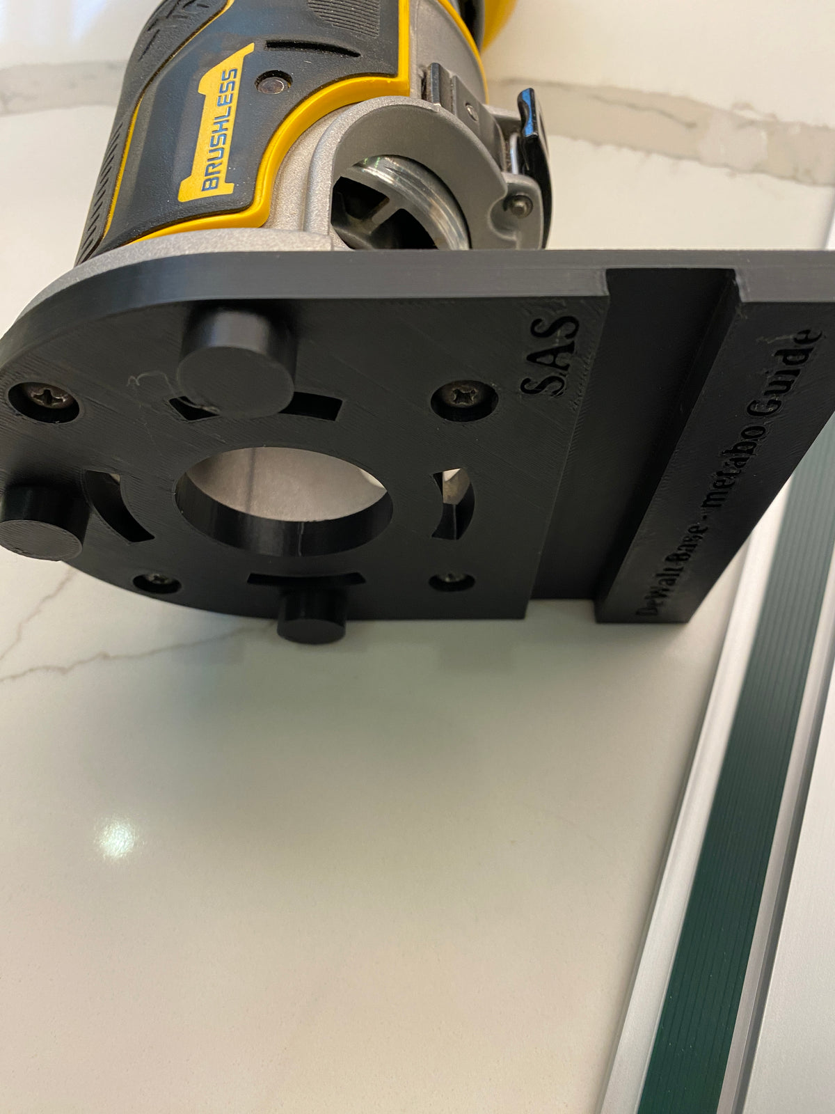Adaptateur de rail de guidage Dewalt DCW600 DWP601 pour rail de guidage Metabo