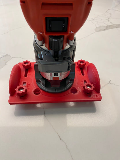 Base de fraisage Milwaukee M18 FUEL pour la réalisation de mortaises / mortaises à fente / rainures