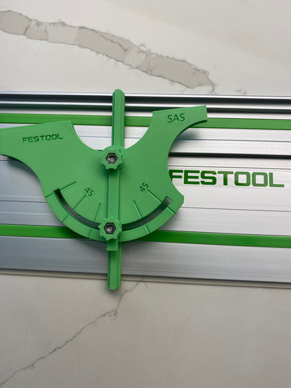 Fixation d'angle entièrement réglable pour rail de guidage Festool