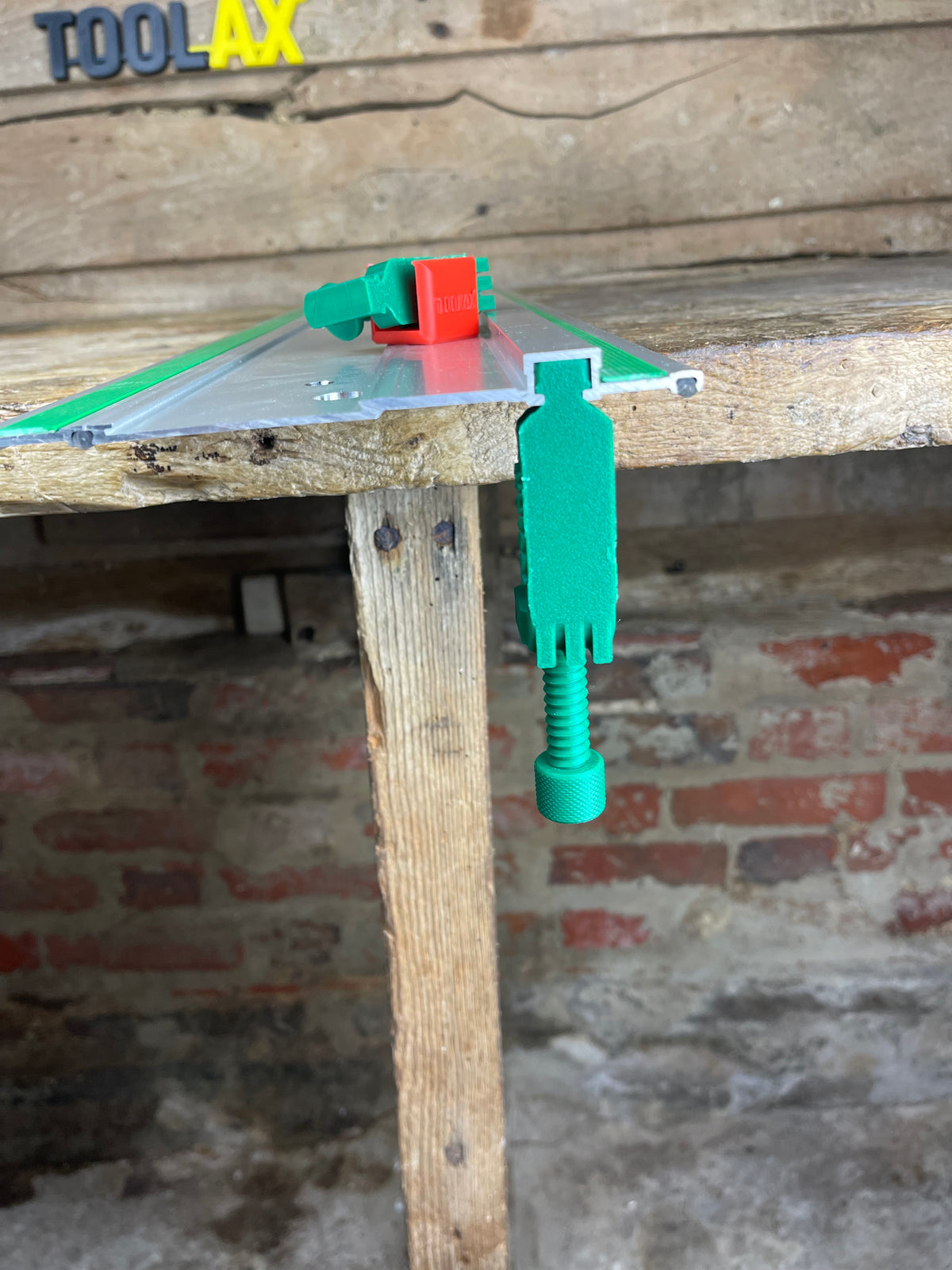 TOOLAX G-Style Klemmen – kompatibel mit Hikoki Führungsschienen für Tauchsägen