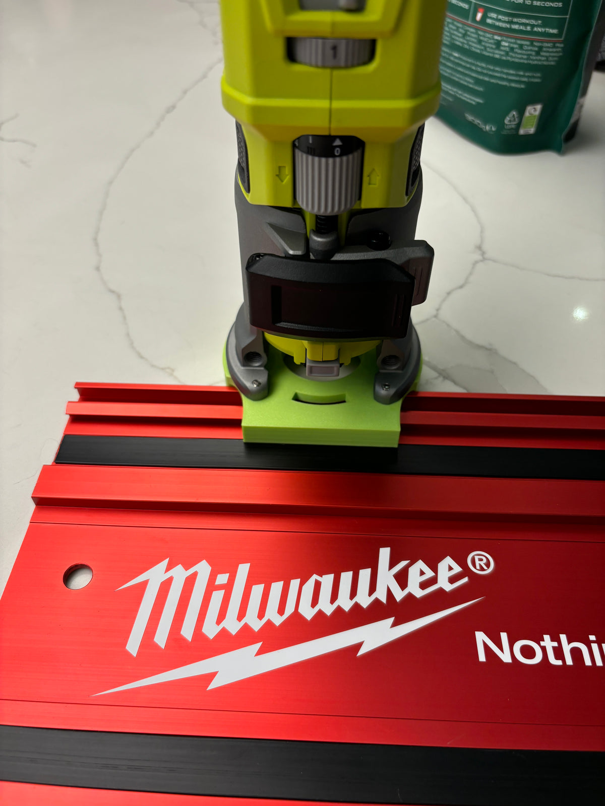 Ryobi RTR18 RTR18C R18TR P601 Tauchsockel-Schienenadapter für Milwaukee Führungsschiene