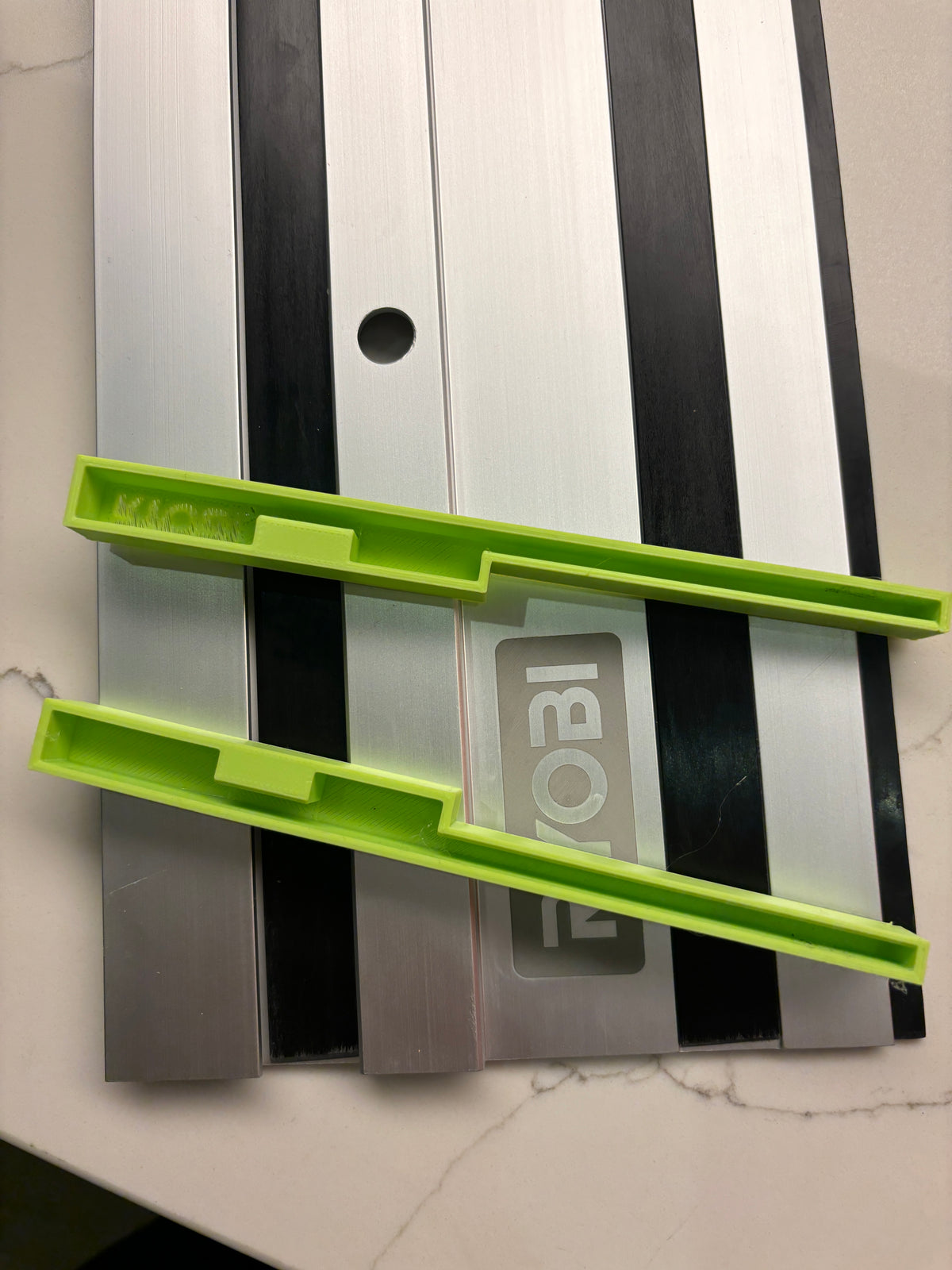Protection d'extrémité de rail de guidage Ryobi pour scie plongeante/scie sur rail 1 PAIRE