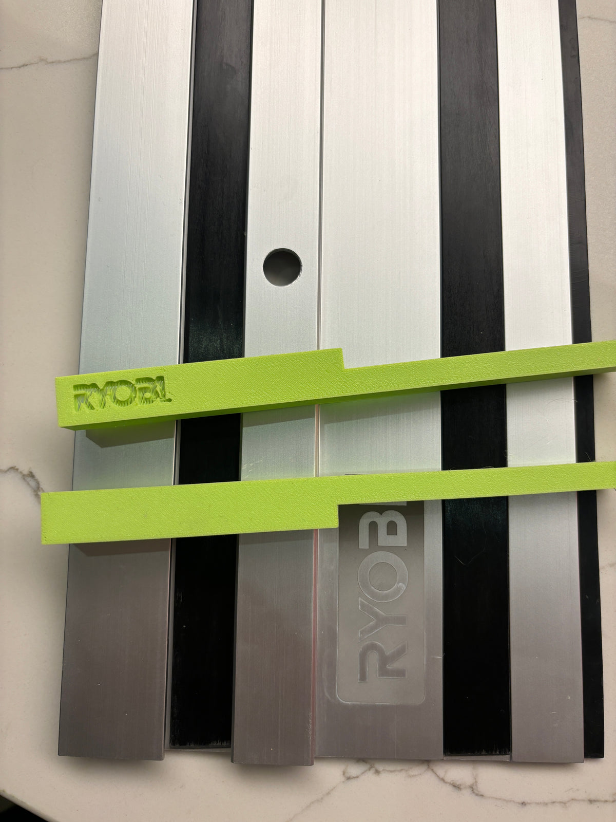 Protection d'extrémité de rail de guidage Ryobi pour scie plongeante/scie sur rail 1 PAIRE