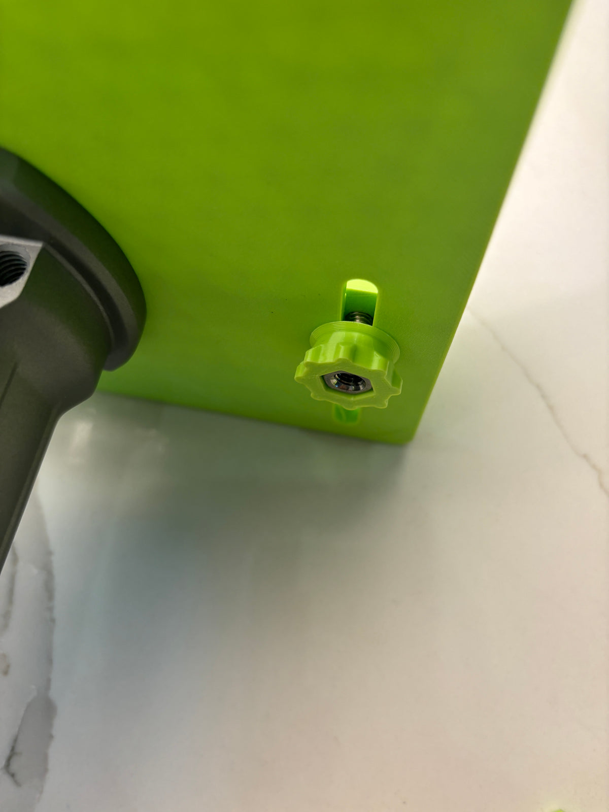 TOOLAX Mini-Frästisch-Einsatz für Ryobi – Werkbank-kompatibel | Hergestellt im Vereinigten Königreich