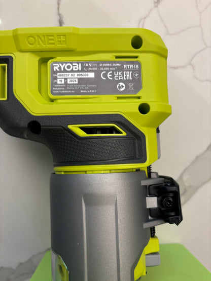 TOOLAX Mini-Frästisch-Einsatz für Ryobi – Werkbank-kompatibel | Hergestellt im Vereinigten Königreich
