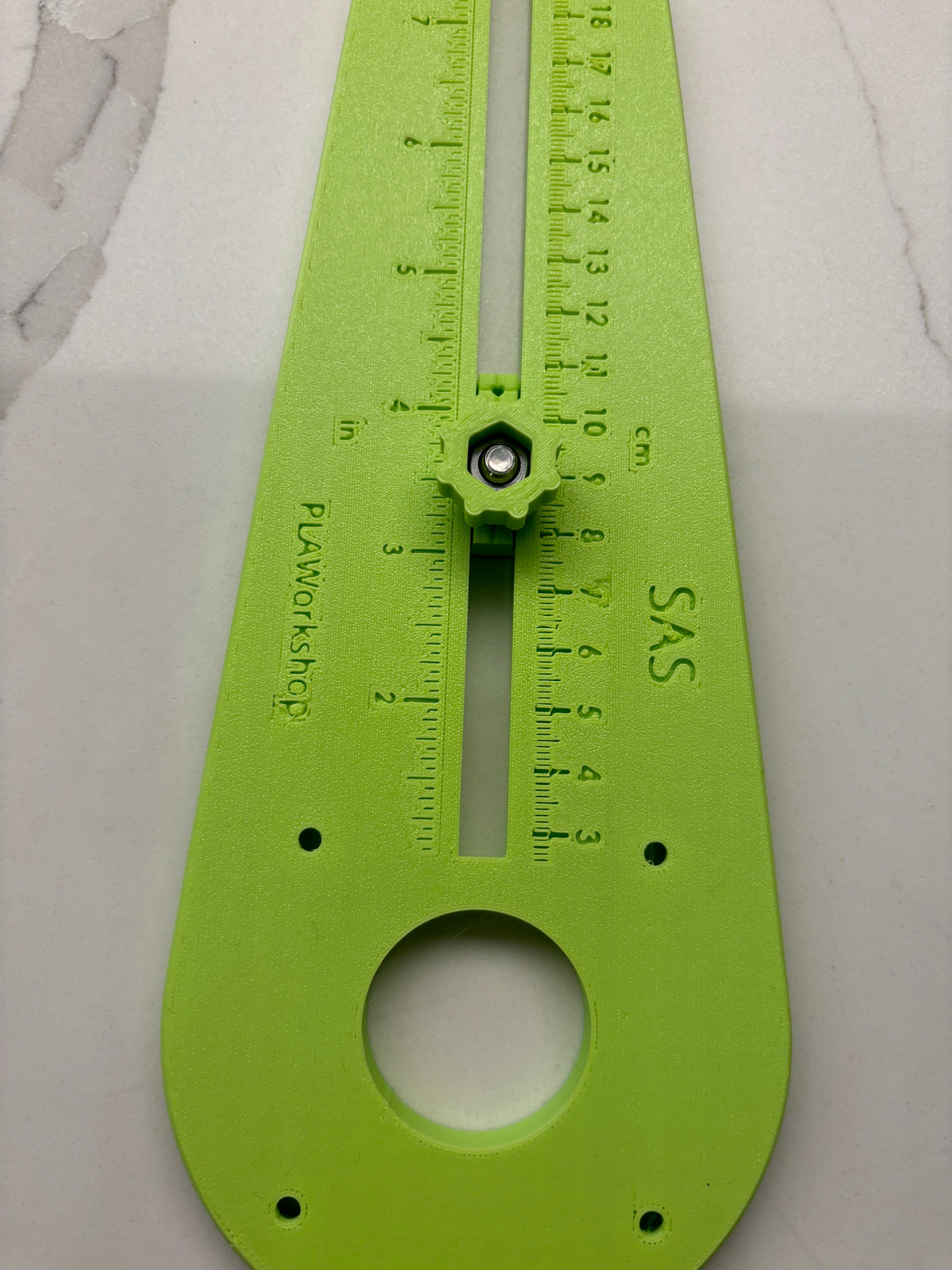 Gabarit de découpe circulaire pour défonceuse Ryobi RTR18 R18TR P601