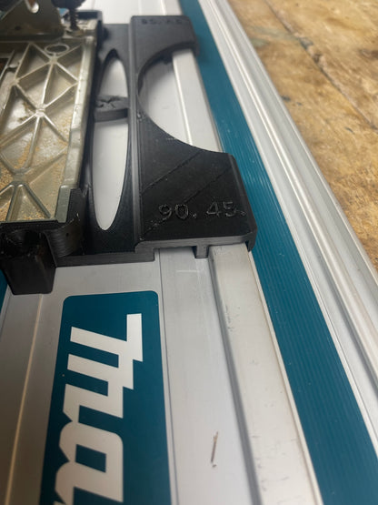 Adapterplatte / Schuh / Gleitplatte für Makita Handkreissäge DSS610 / DSS611 – Perfekte 45° & 90° Schnitte – Kompatibel mit Makita Führungsschienen