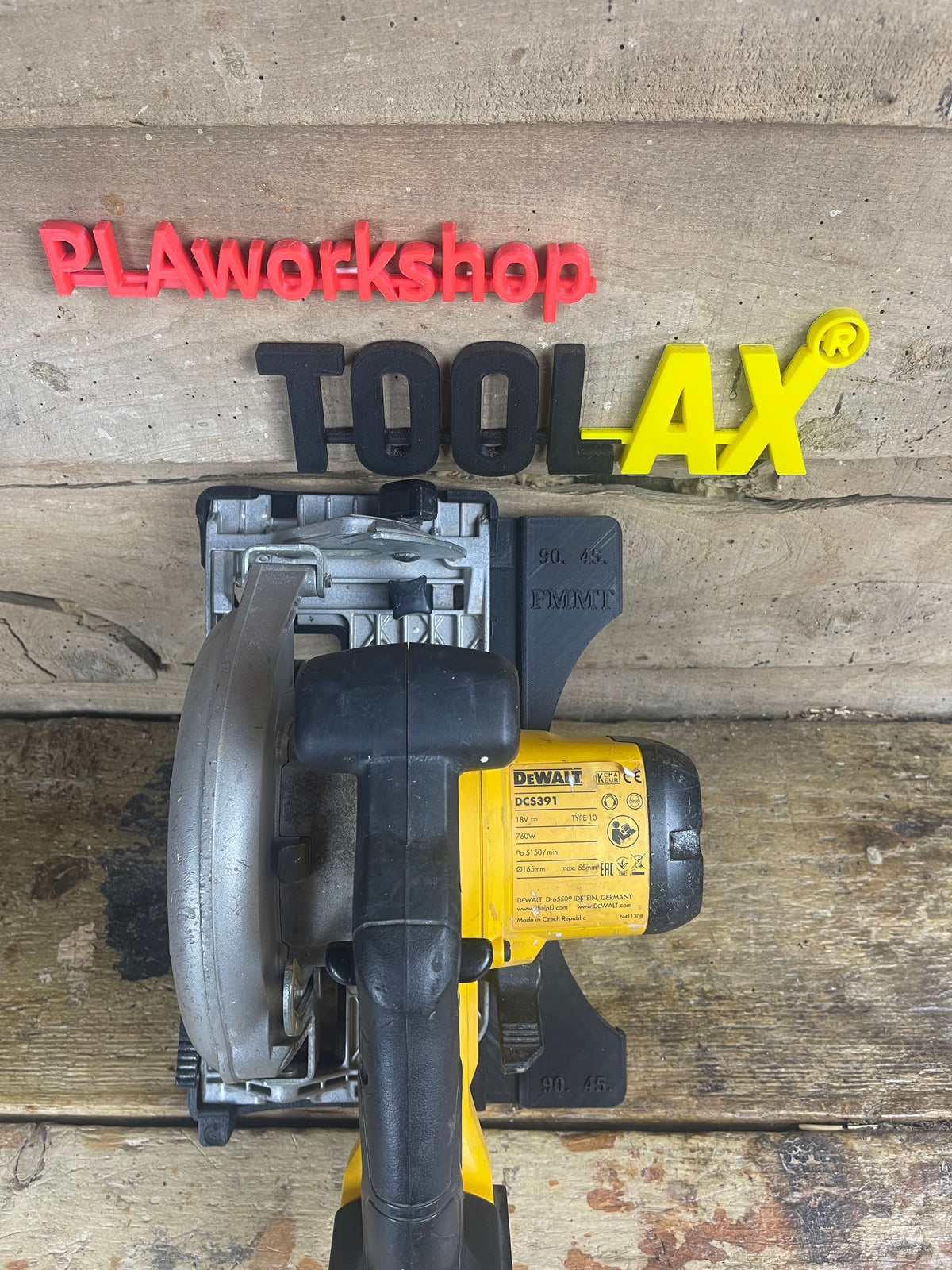 TOOLAX Führungsschienenadapterbasis – Perfekte 45° & 90° Schnitte, kompatibel mit Dewalt Kreissägen DCS391 & DCS565 – für Evolution Führungsschienen  