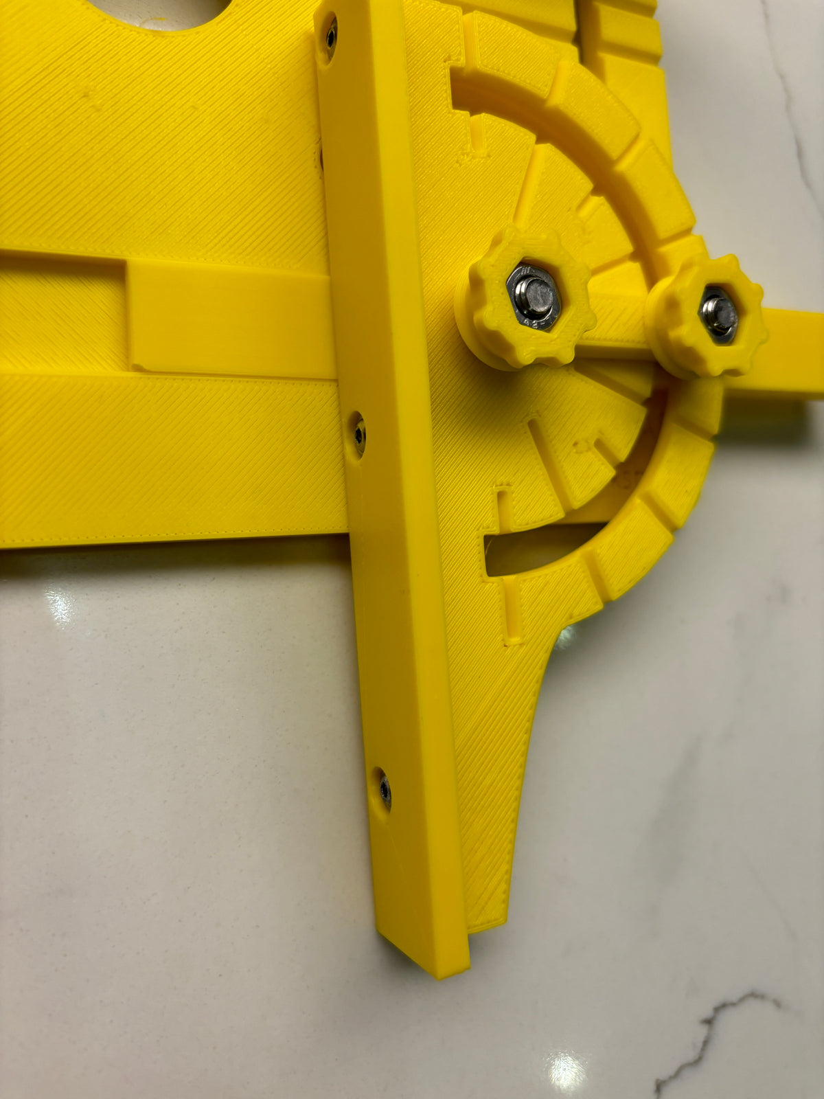Dewalt Mini-Frästisch mit Winkel-/Anschlagführung für Holzwerkbank