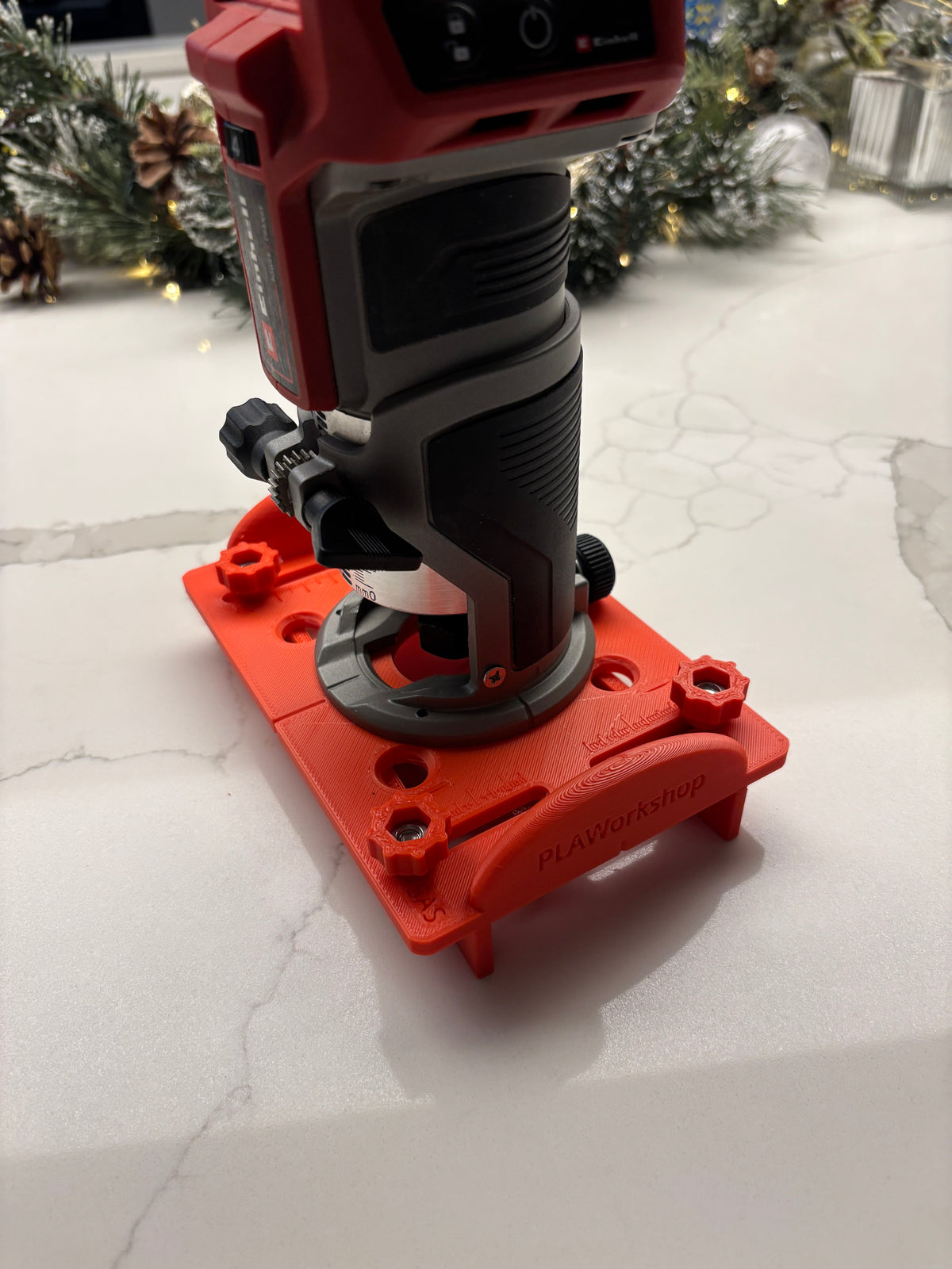 Einhell TP-ET 18 Li BL Fräsbasis-Schablone zum Herstellen von Zapfen-/Schlitzfräsungen/Nuten