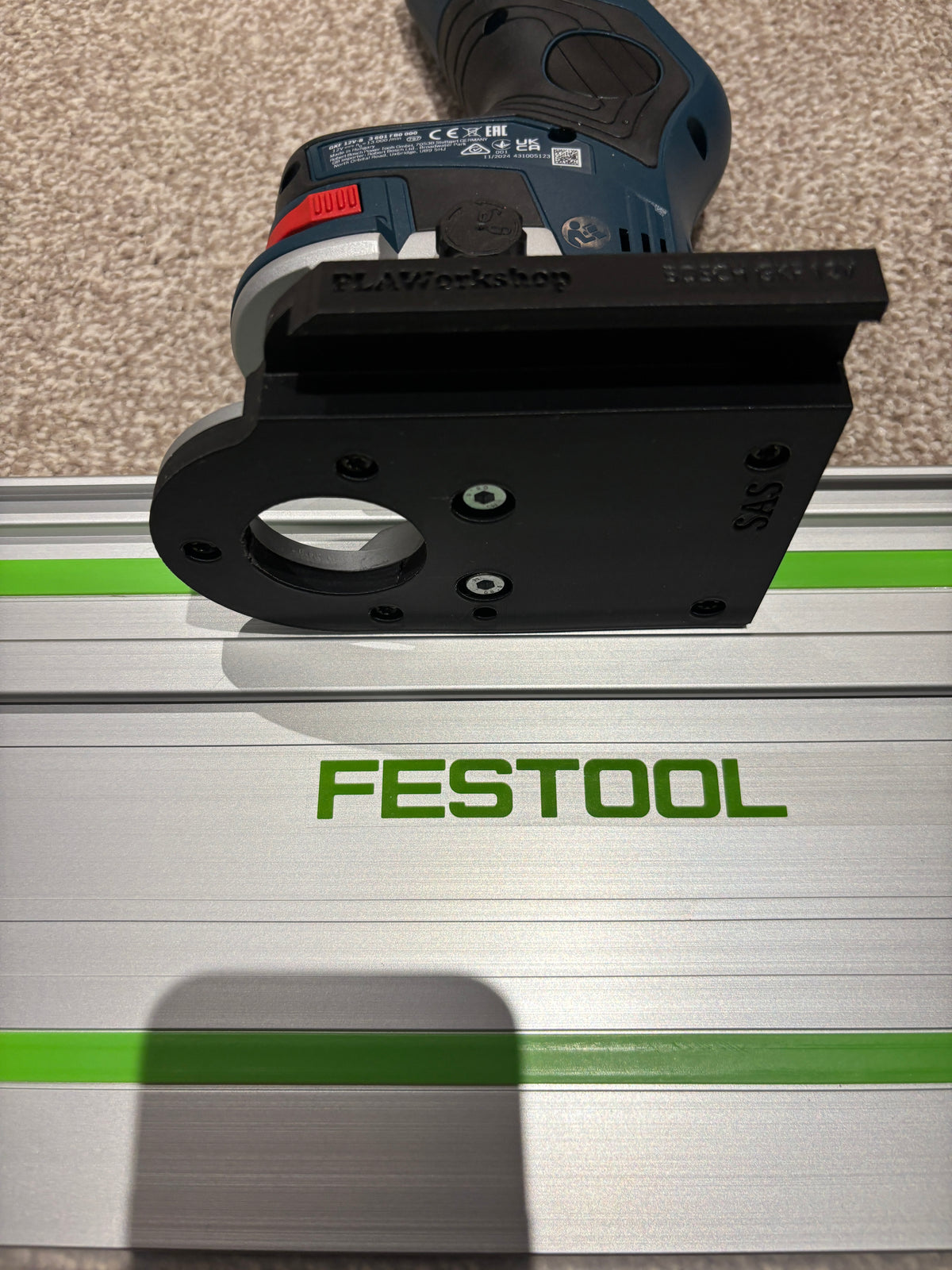 Adaptateur de base de défonceuse sans fil Bosch GKF 12V-8 pour rail de guidage Festool