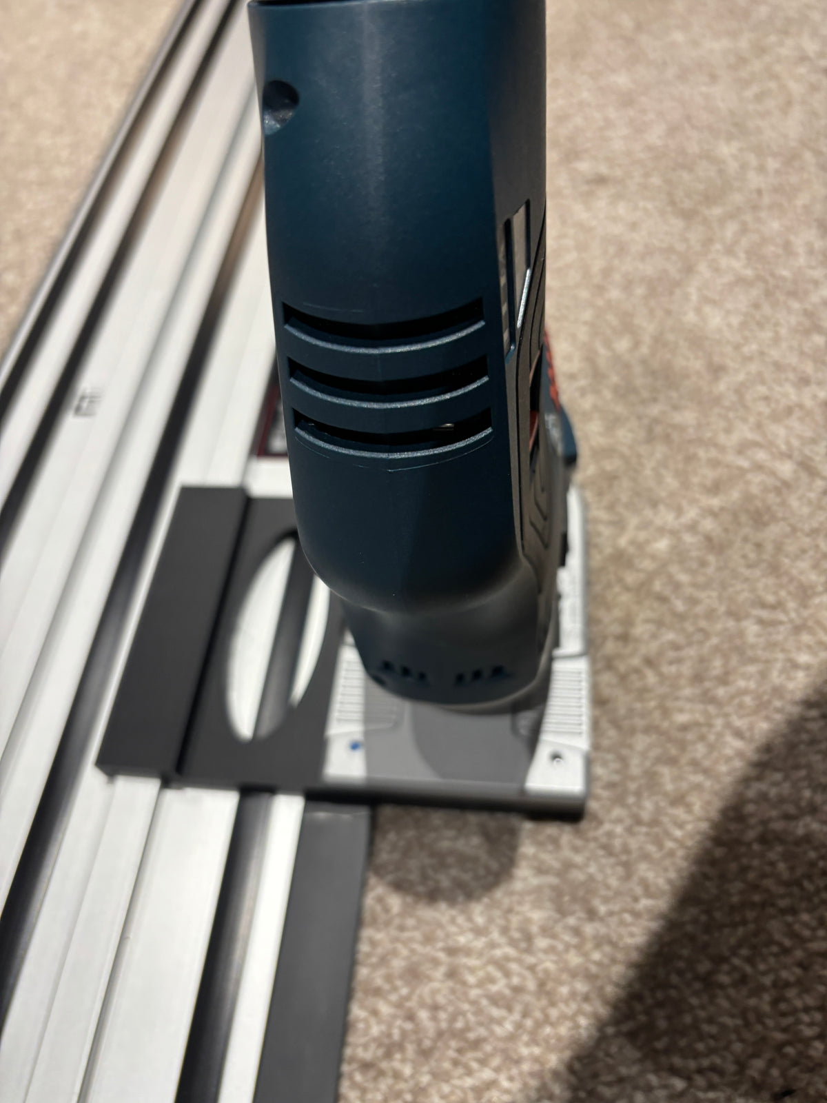 Bosch GKF 12V-8 Akku-Kantenfräser Basis Führungsschienenadapter für Einhell Schiene / Führungsschiene