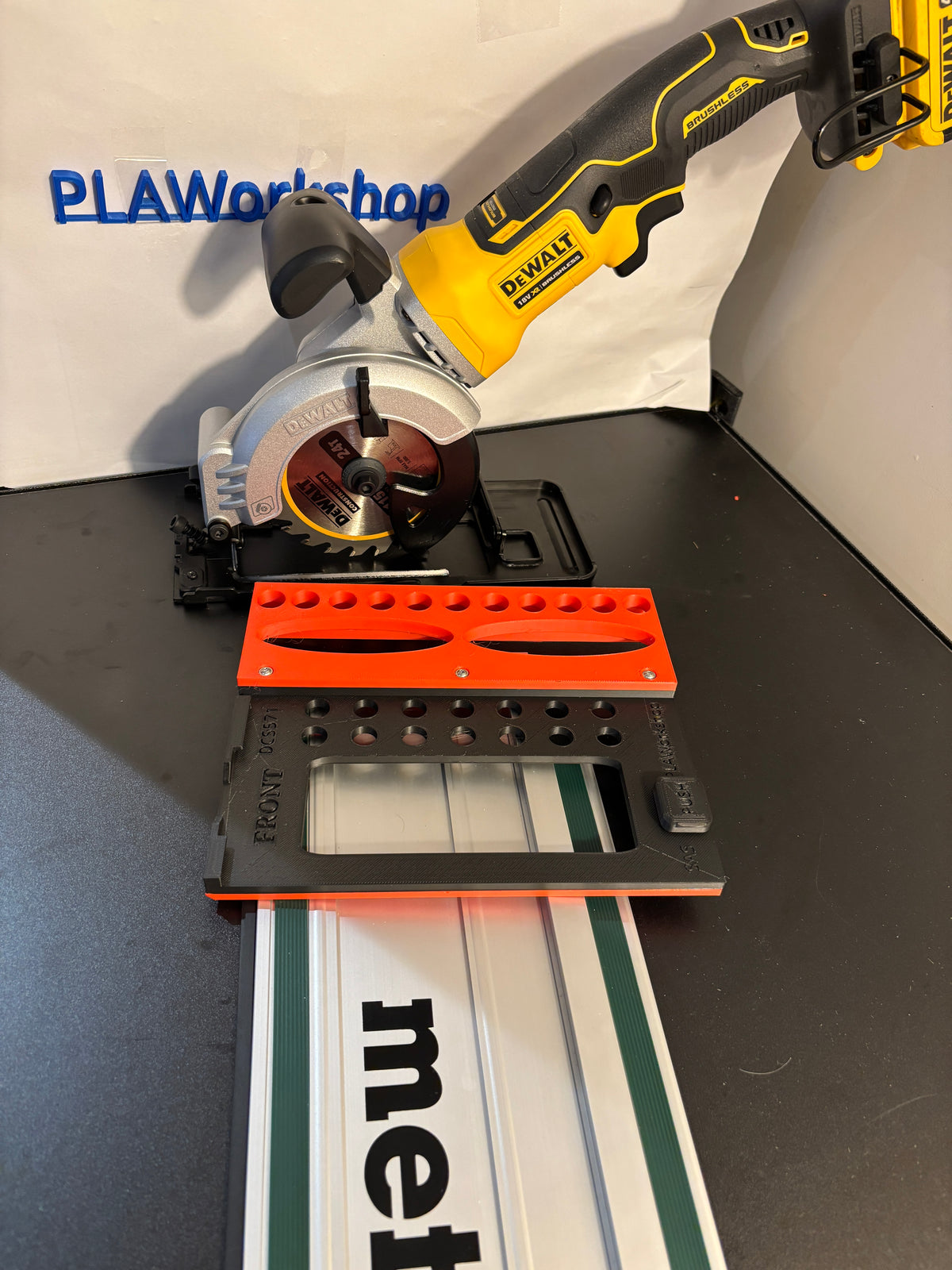 Dewalt DCS571 Handkreissäge Adapterbasis / Gleitplatte oder Schuh passend für Metabo Führungsschiene