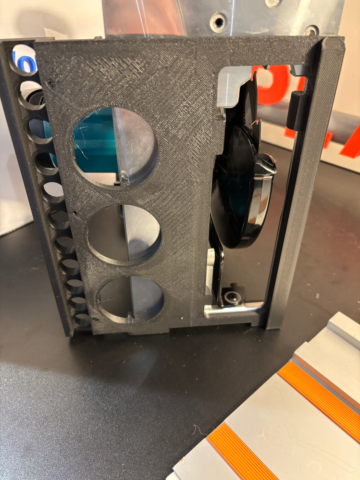 Makita DSS610 / DSS611 adaptervoet / geleideplaat voor cirkelzaag om op een Evolution-geleiderail te passen