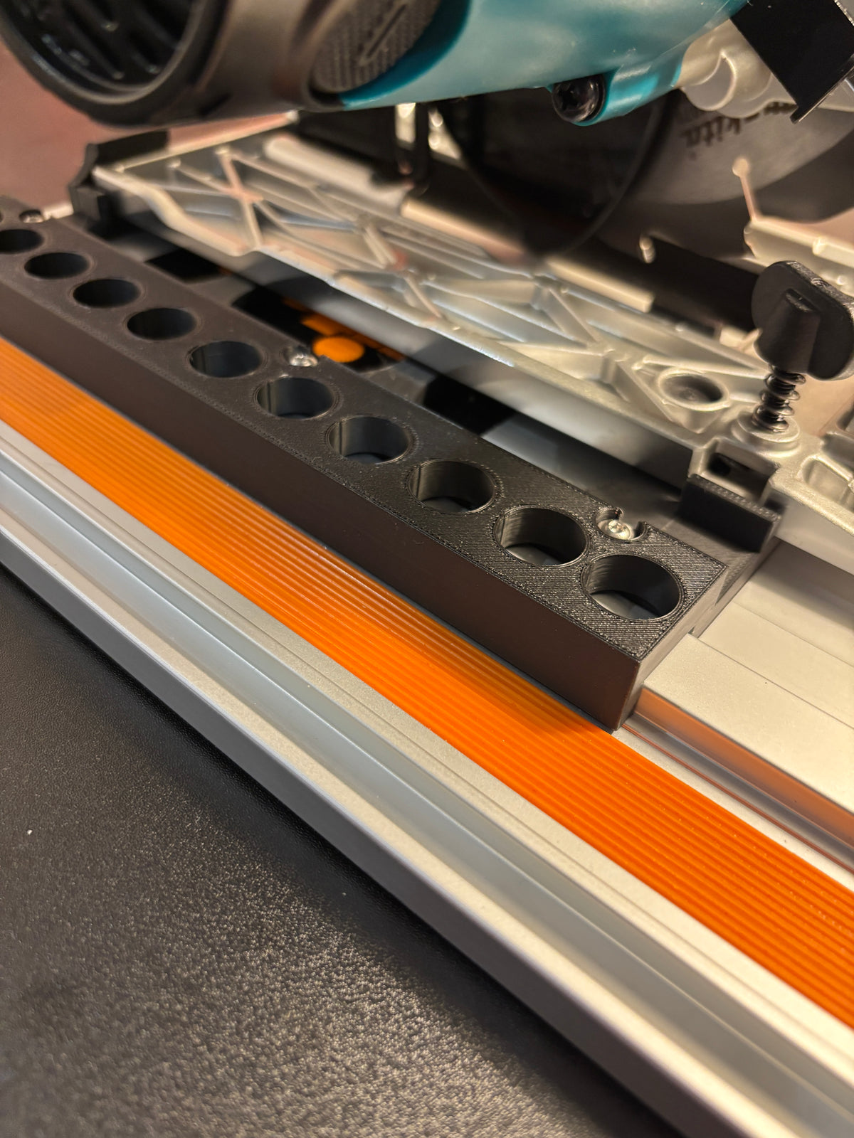 Semelle adaptatrice/patin de glissement Makita DSS610/DSS611 pour scie circulaire, compatible avec rail de guidage Triton