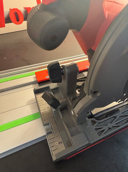 Base adaptatrice / patin Milwaukee M18 CCS55 pour scie circulaire, compatible avec rail de guidage Festool