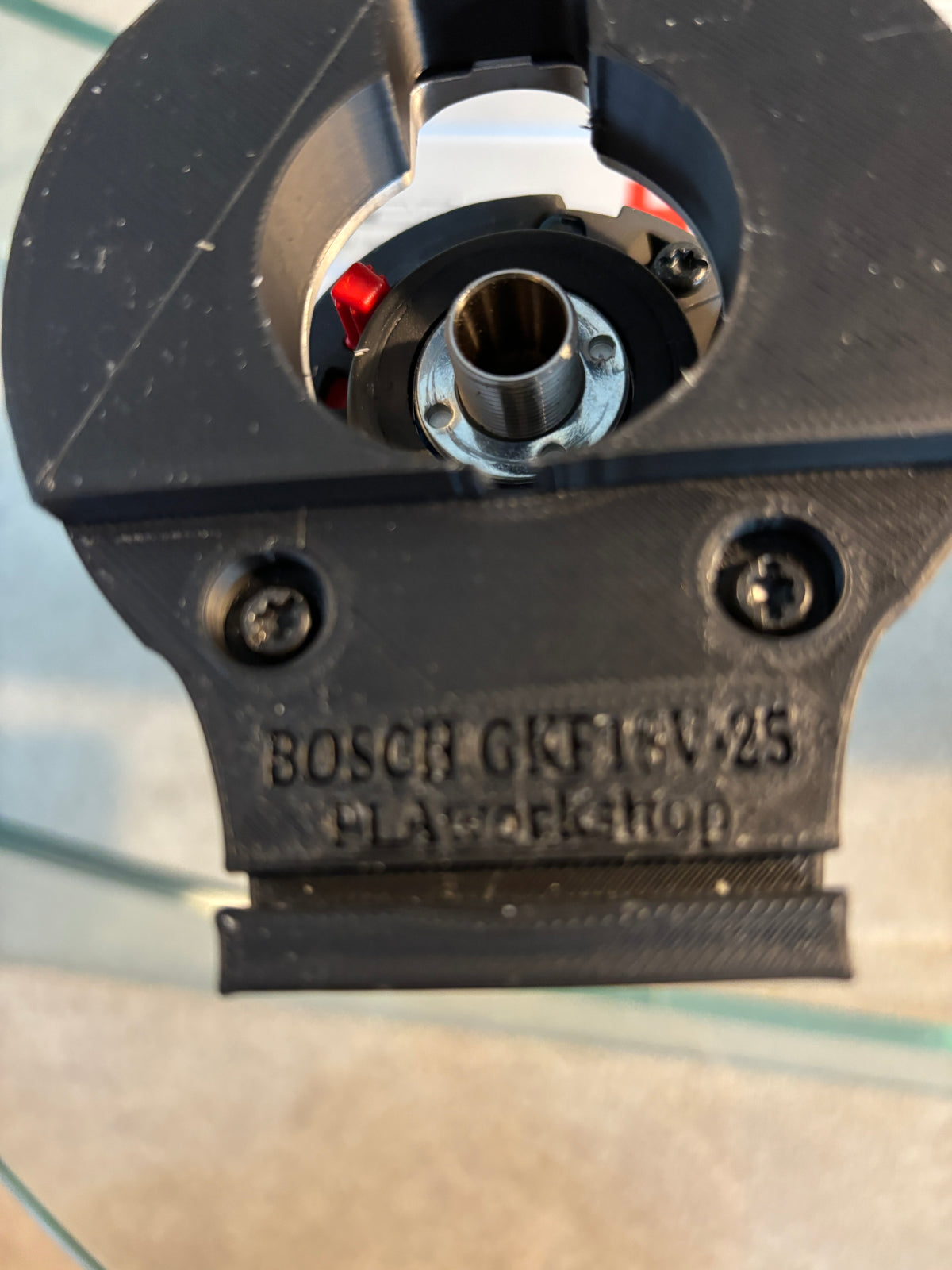 Base plongeante de défonceuse Bosch GKF 18V-25 – Adaptateur pour rail de guidage Bosch