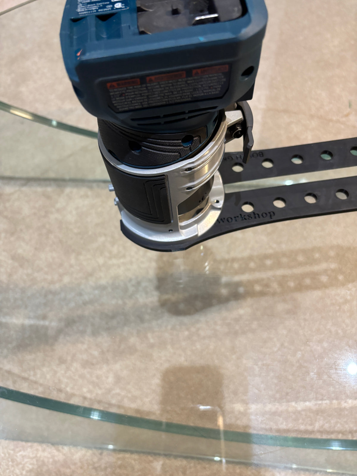 Bosch GKF 18V-25 Oberfräse Kreis-Schneidlehre