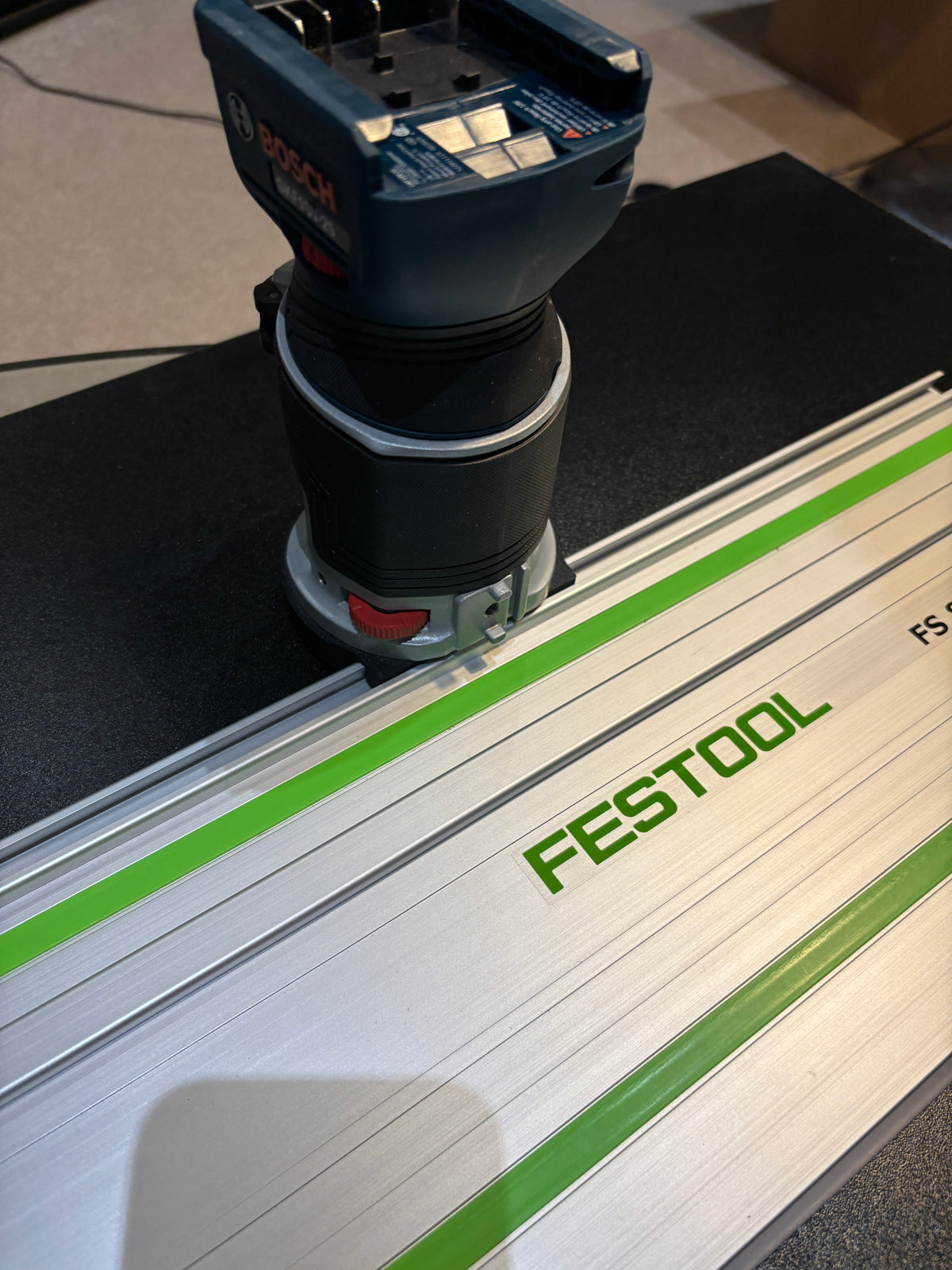 Bosch GKF 18V-25 Kantenfrees Invalvoet Geleidingsrailadapter naar Festool Rail / Geleidingsrail