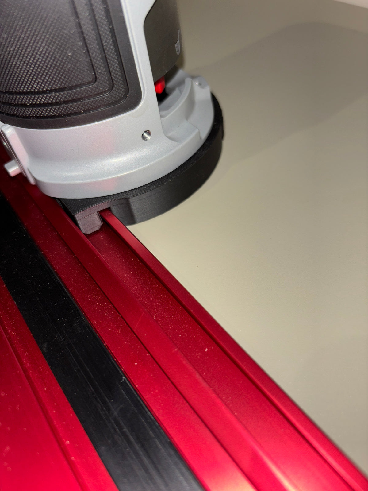Bosch GKF 18V-25 kantenfrees invalbasis geleiderailadapter naar Milwaukee Track/geleiderail
