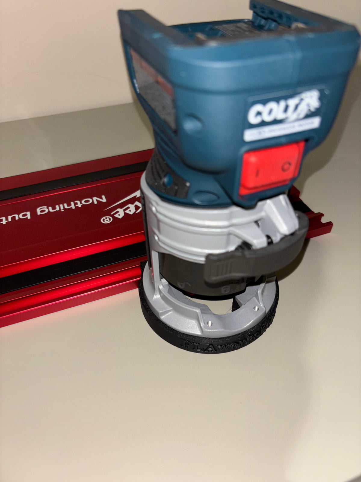 Bosch GKF 18V-25 kantenfrees invalbasis geleiderailadapter naar Milwaukee Track/geleiderail