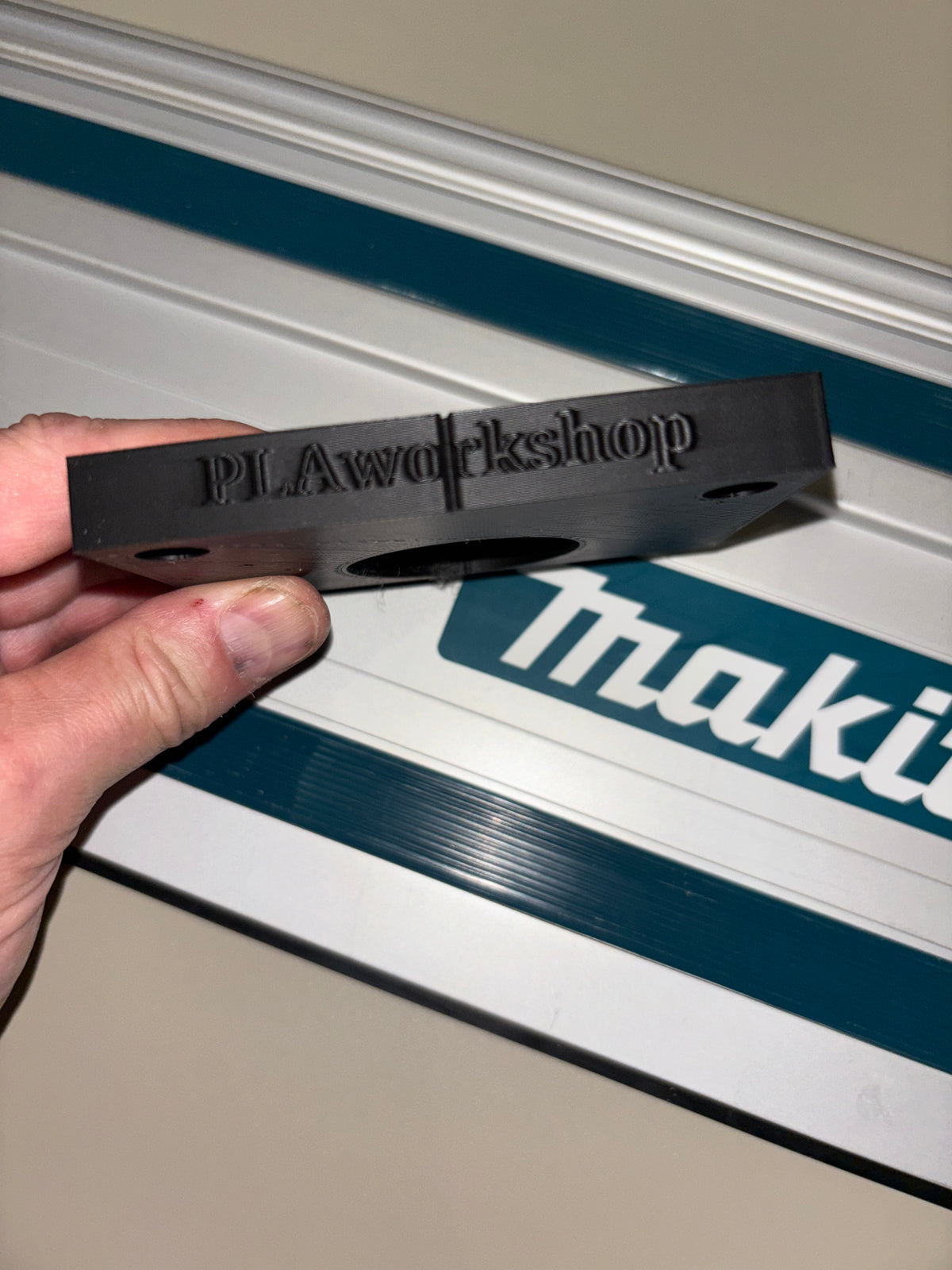 Bosch PR20EVS Trim Router Plunge Base Guide Rail Adapter to Makita Track / Guide Rail