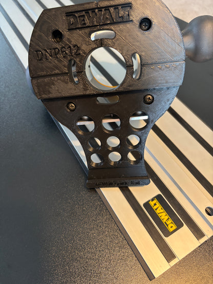 Dewalt DNP612 bovenfreesinbouwadapter voor geleiderail, passend op Dewalt geleiderail/-track