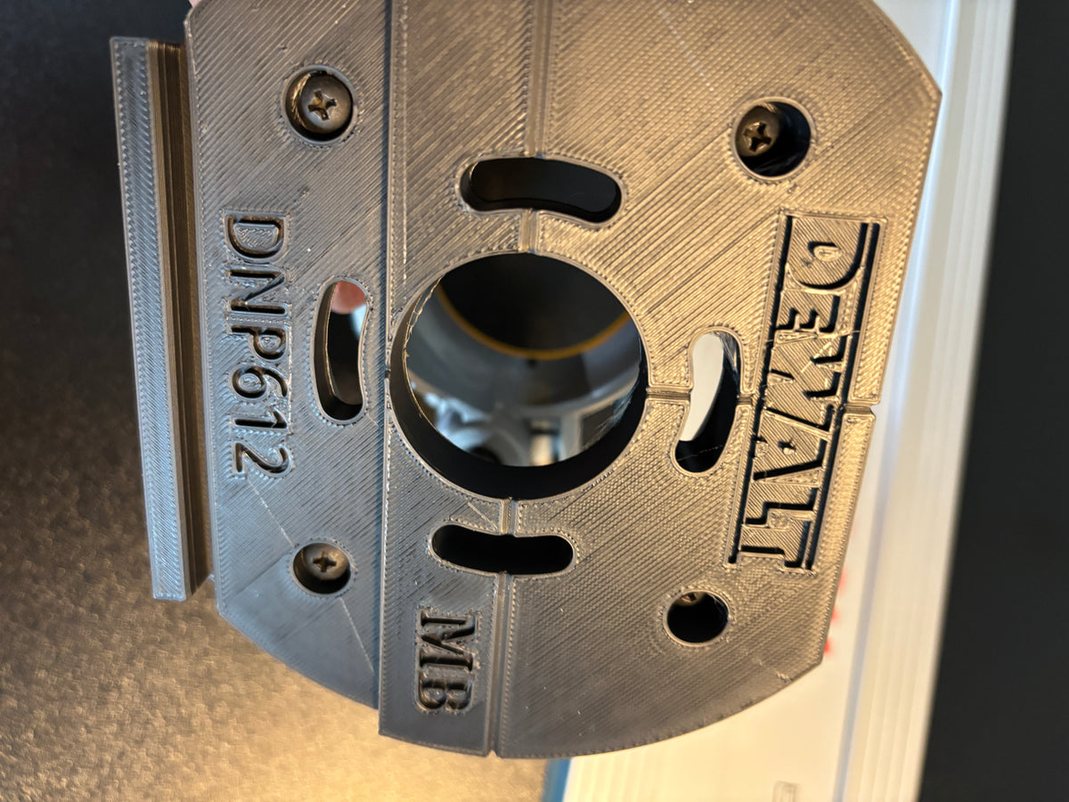 Adaptateur de base plongeante de défonceuse Dewalt DNP612 pour rail de guidage compatible avec les rails de guidage Bosch
