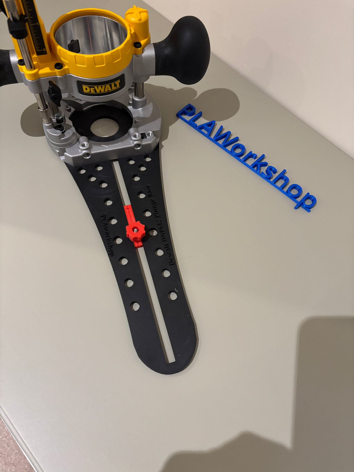 Dewalt DNP612 Route Plunge Base Circle Cutting Jig