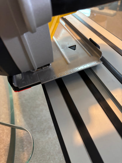 Dewalt DCS383 Metal Saw Adaptor base / Skid plate for Circular Saw to fit Dewalt Guide rail