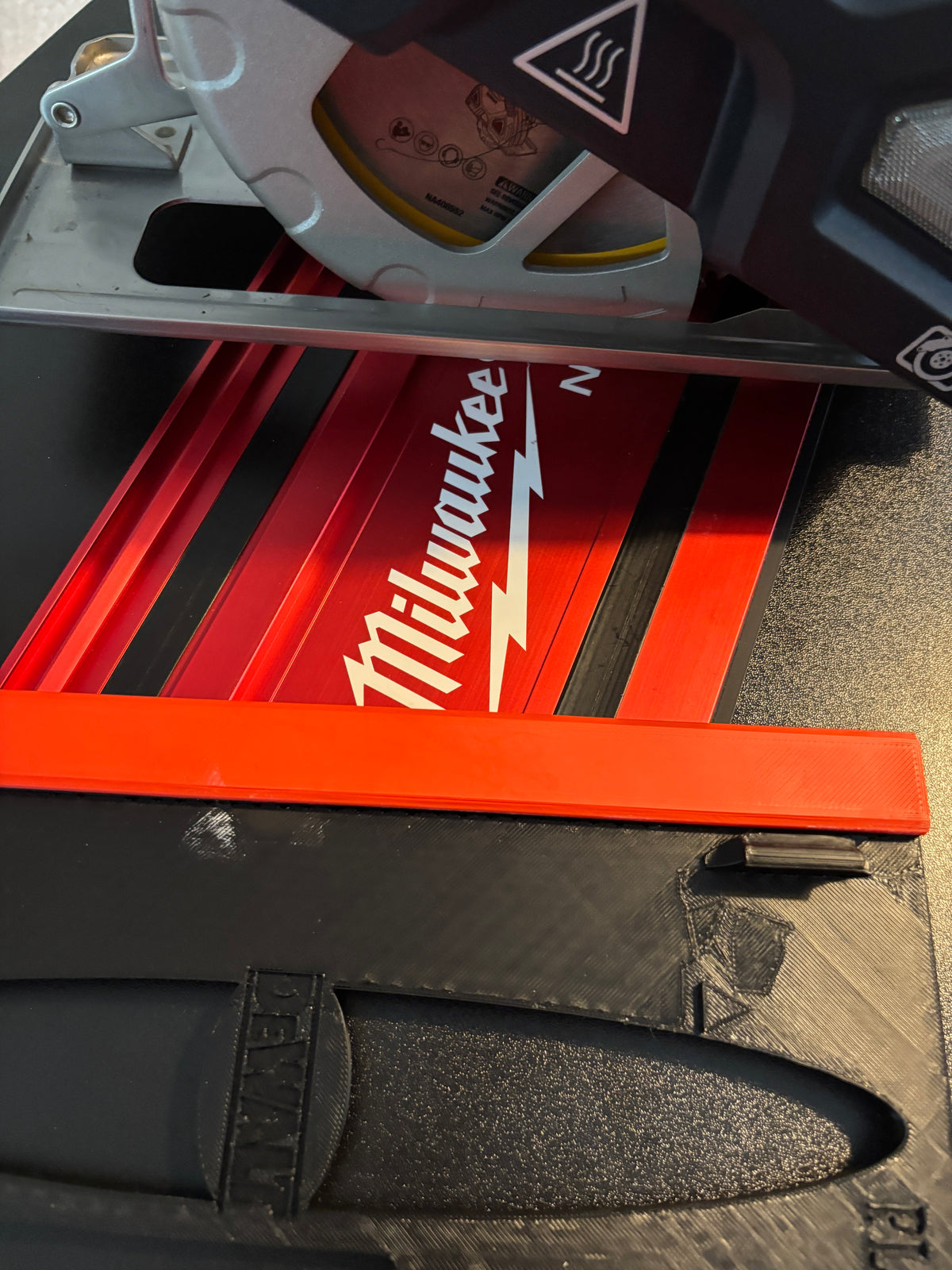 Dewalt DCS383 Metal Saw Adaptor base / Skid plate for Circular Saw to fit Milwaukee Guide rail