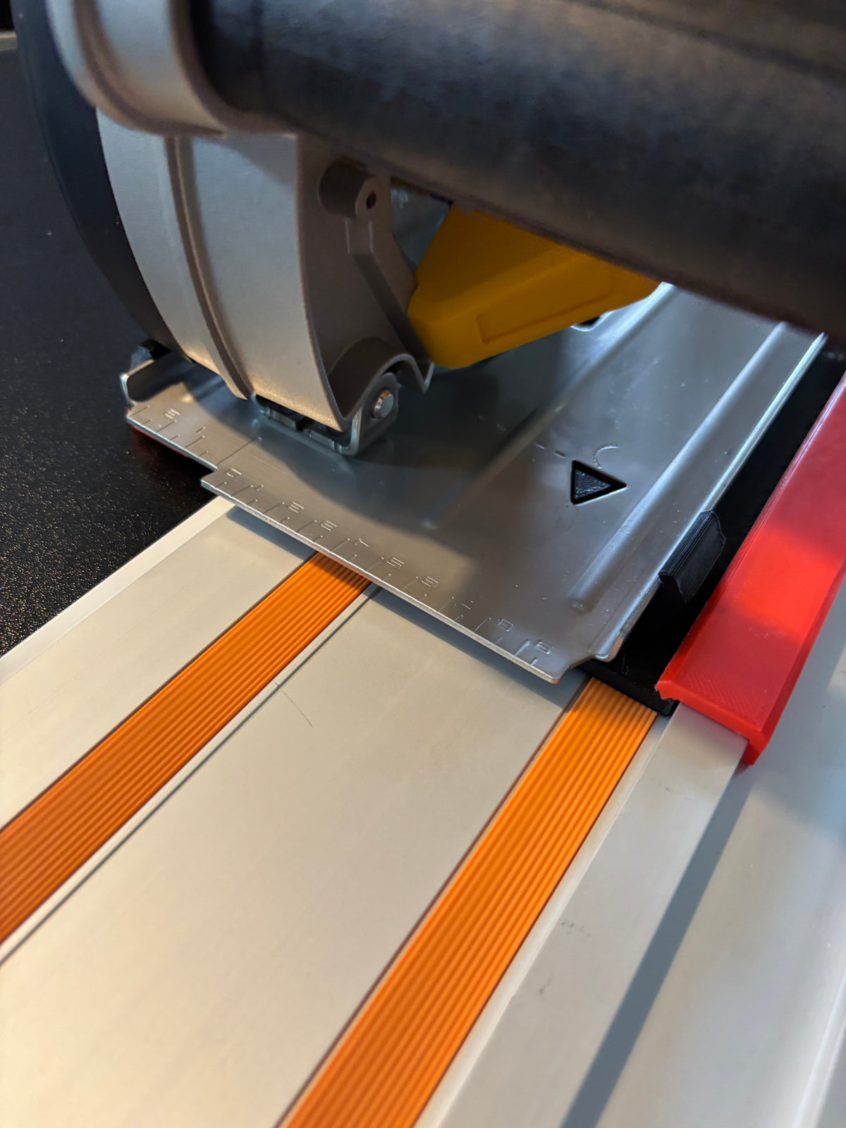 Dewalt DCS383 Metal Saw Adaptor base / Skid plate for Circular Saw to fit Evolution Guide rail