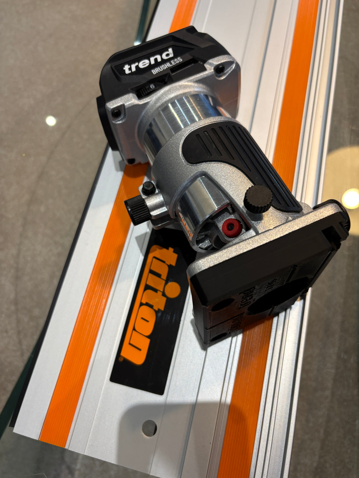 Trend T18S / R 14B Bovenfrees Geleiderail Adapter voor Triton Geleiderail
