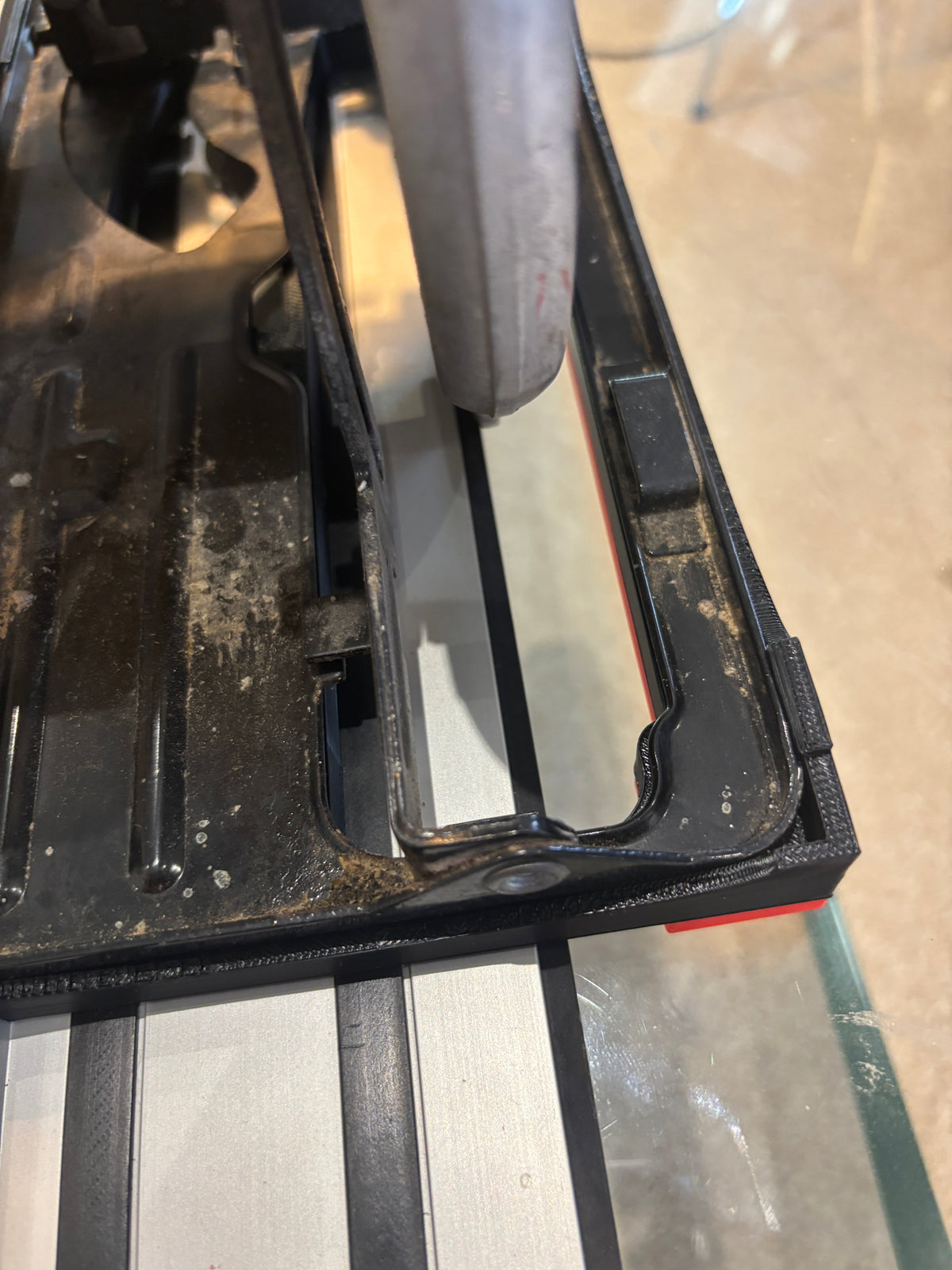 TOOLAX Adaptor for Dewalt DWE550 Circular Saw – Fits Dewalt Guide Rail