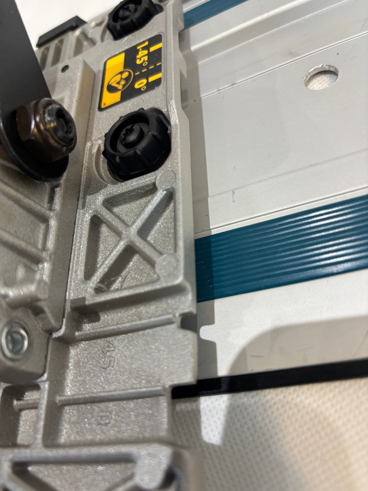 Dewalt DCS572 Adaptor base / Skid plate / Shoe for Circular Saw compatible with Makita Guide rail