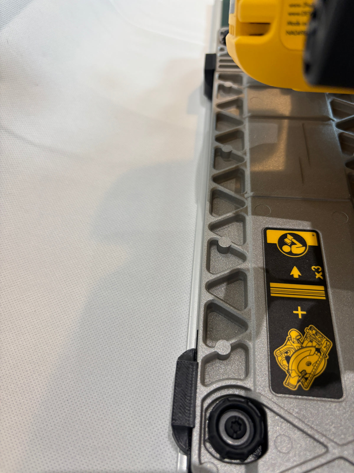 Adaptateur TOOLAX pour scie circulaire Dewalt DCS572 – Compatible avec le rail de guidage Metabo