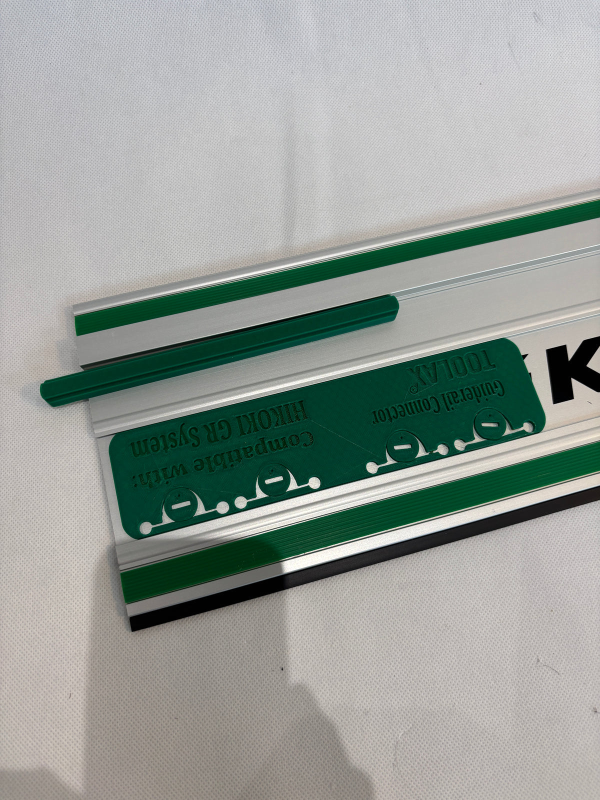 TOOLAX Verbinder kompatibel mit den Hikoki GR Führungsschienen – Schnell, präzise und sicher