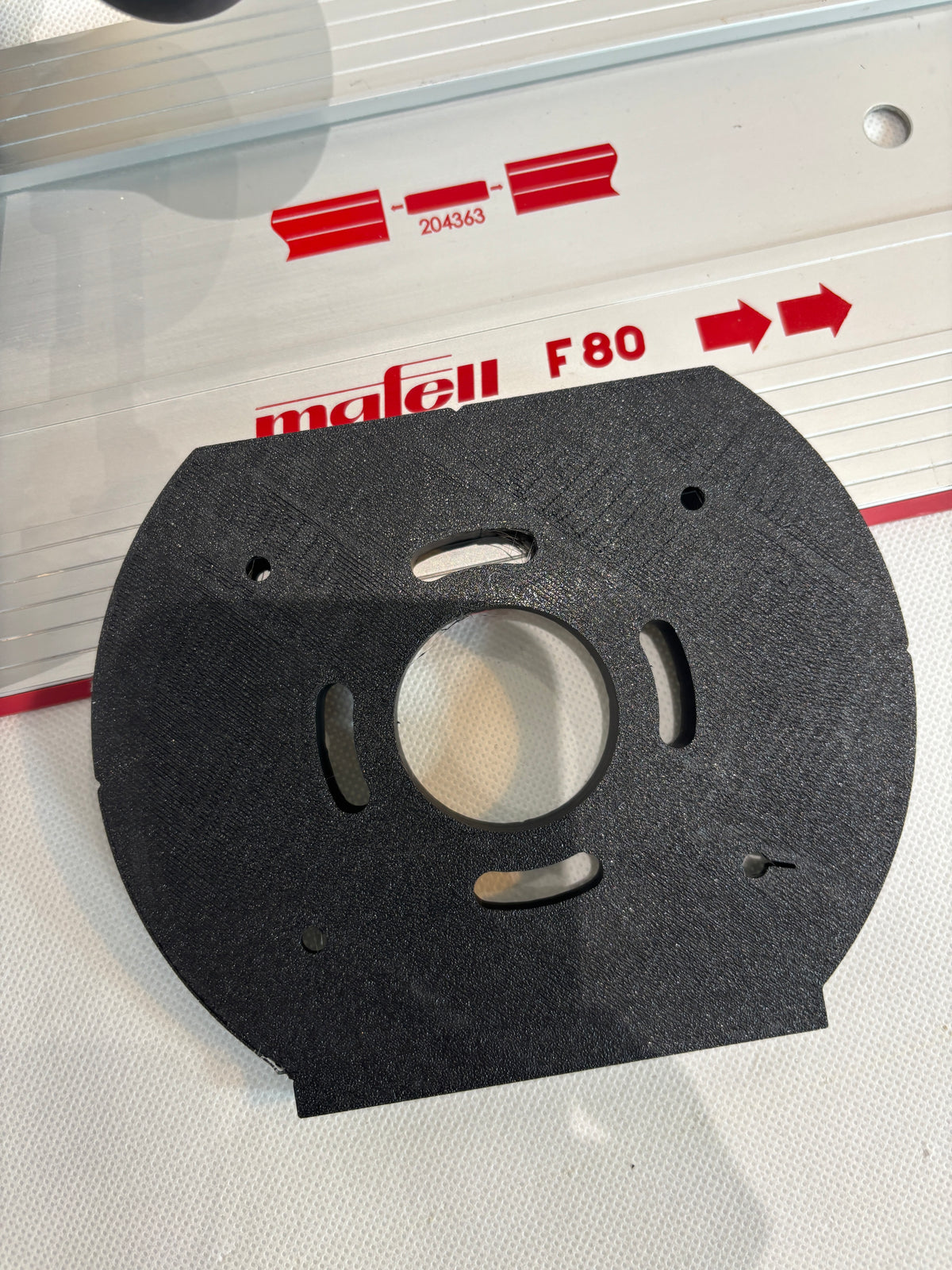 TOOLAX Adapter voor Mafell geleiderail voor Dewalt bovenfrezen: D26203, D26204 & DCW604