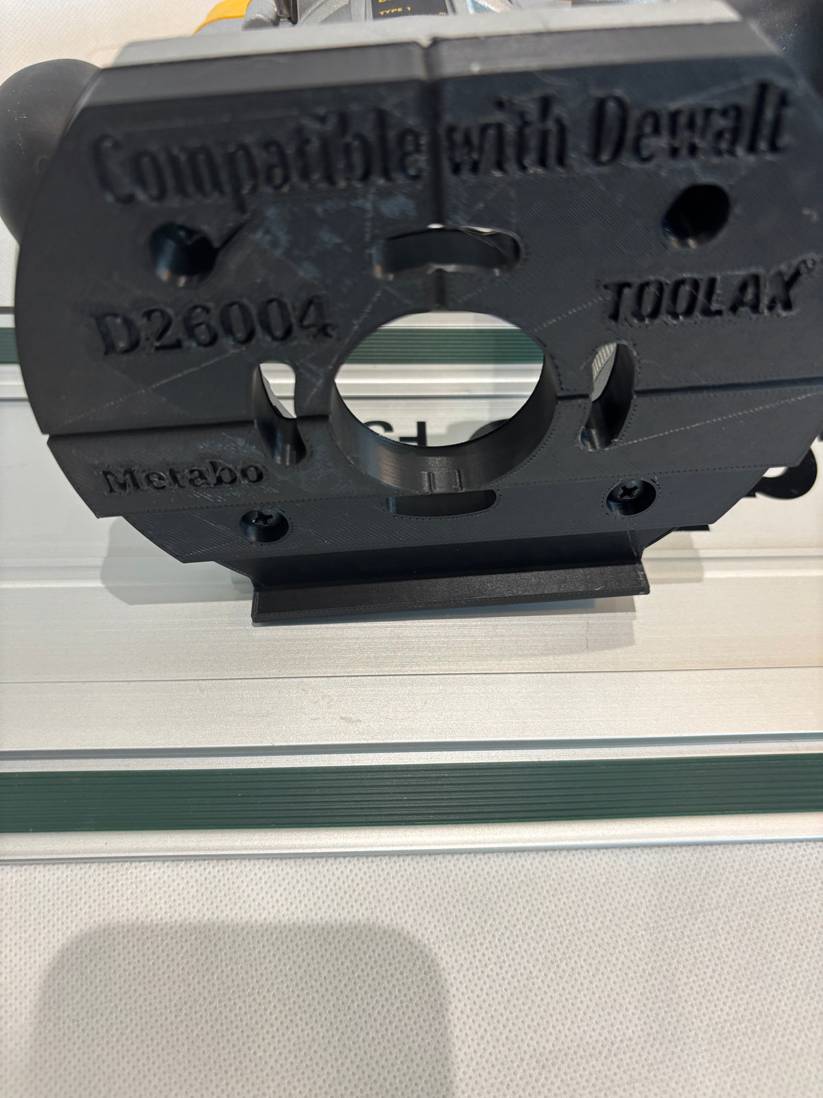 TOOLAX Adaptor to fit Metabo Guide rail for Dewalt Routers: D26203, D26204 & DCW604