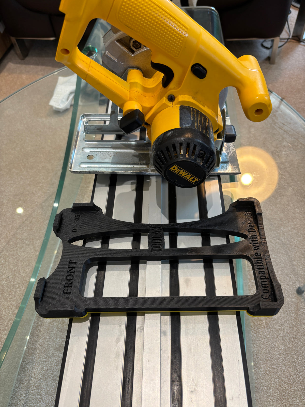 TOOLAX Adaptor / Slik plate / Shoe Compatible with the Dewalt DW935 Circular Saw to fit Dewalt Guide rail
