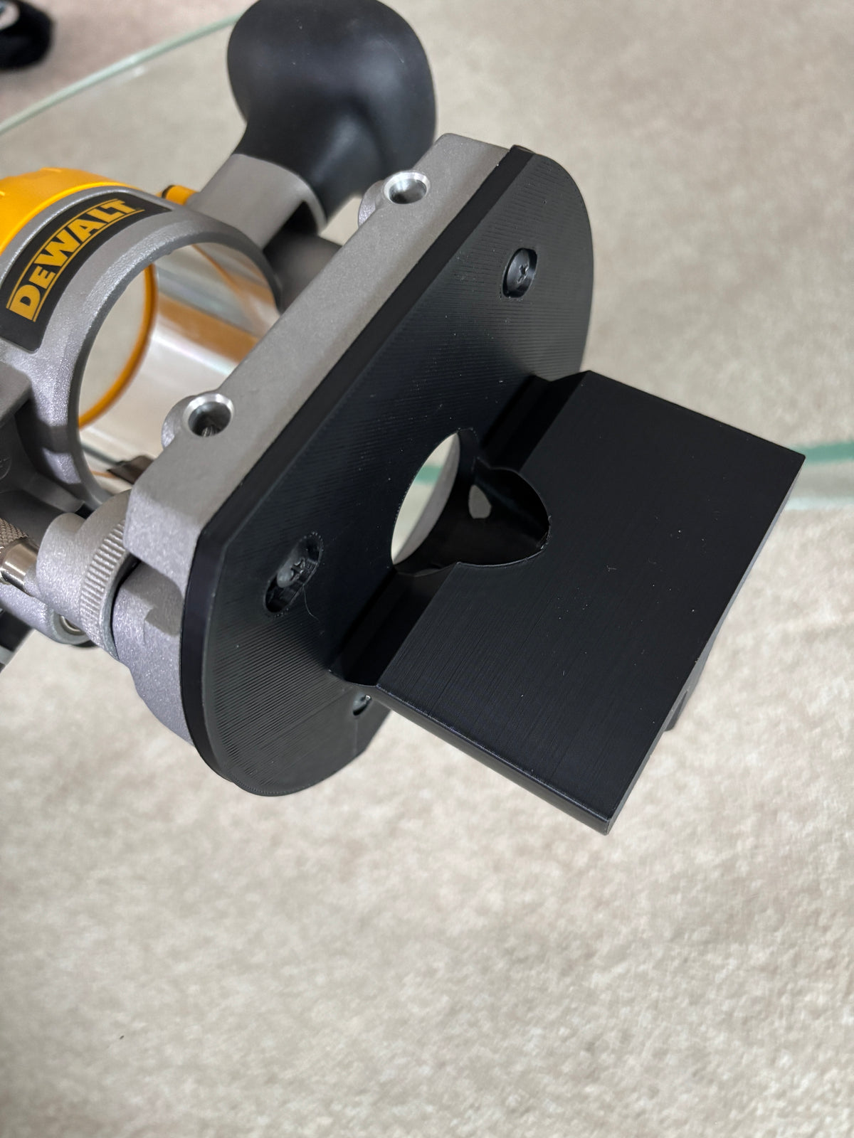 Dewalt Edge banding attachment to fit Dewalt routers DCW604 D26203 D26204 via D262004 Plunge Base attachment