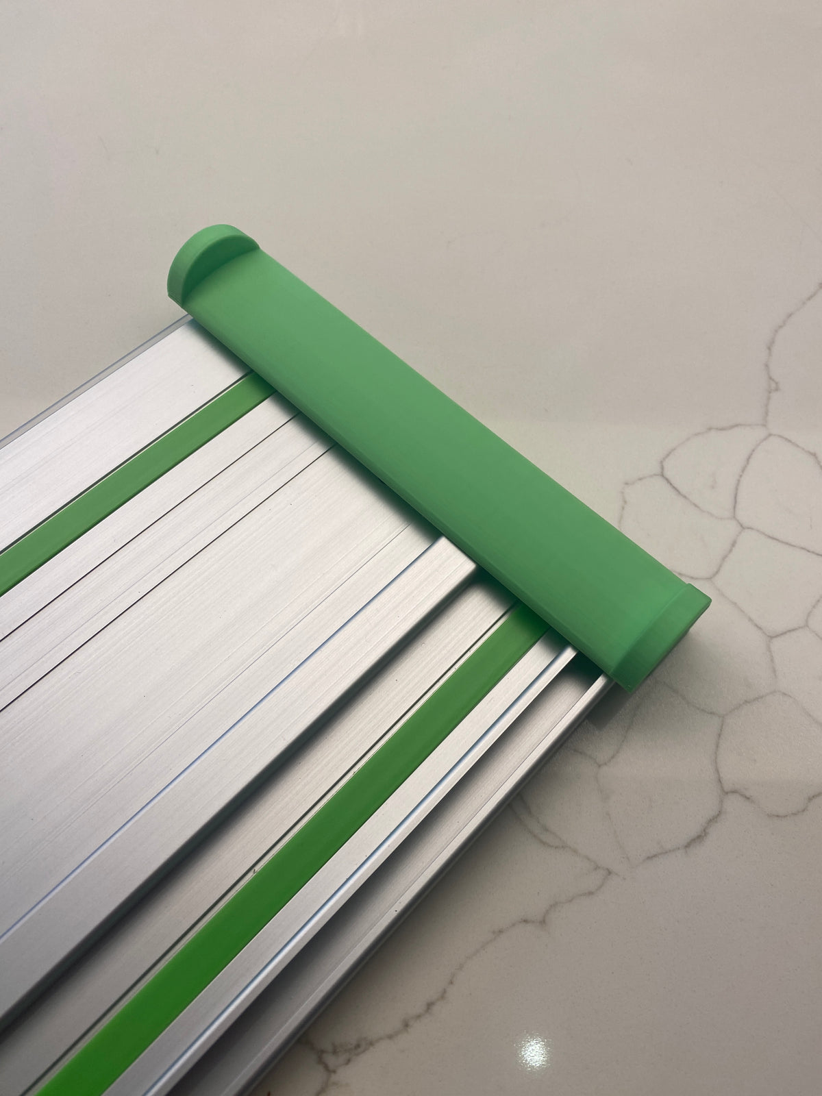 Festool Kabel- und Schlauchabweiser zur Verwendung mit Führungsschienensystem